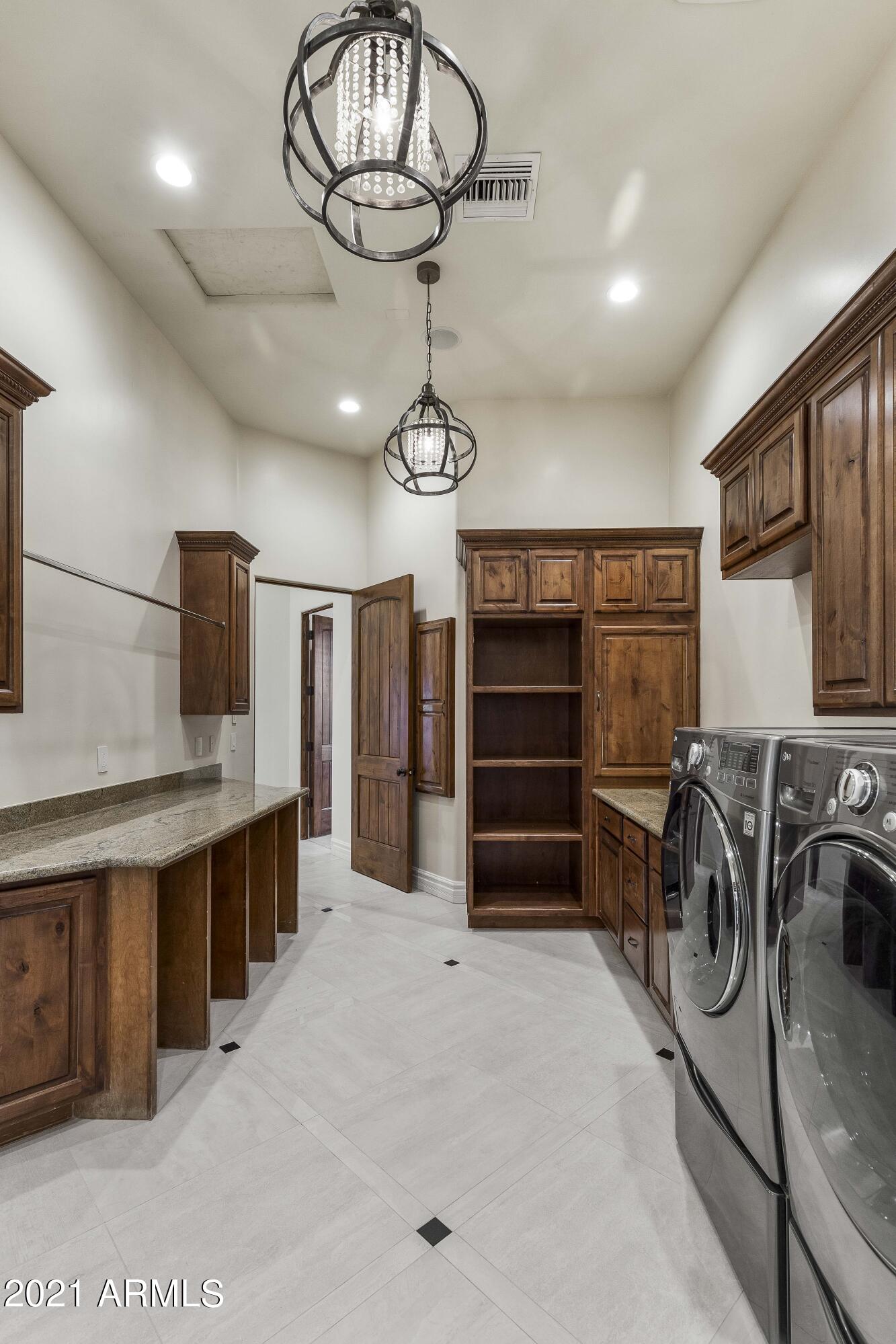 BAARS ESTATES - Residential