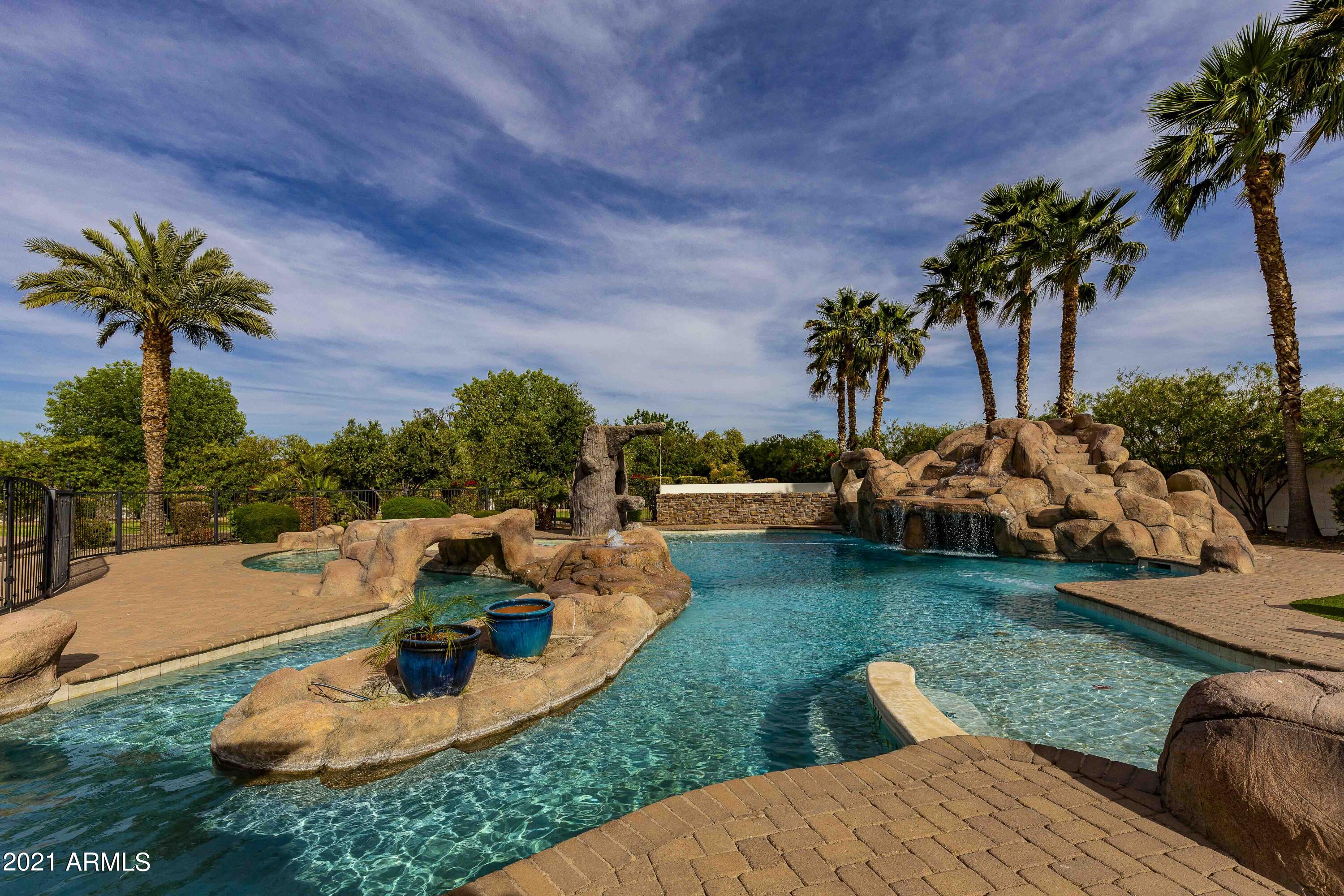 BAARS ESTATES - Residential