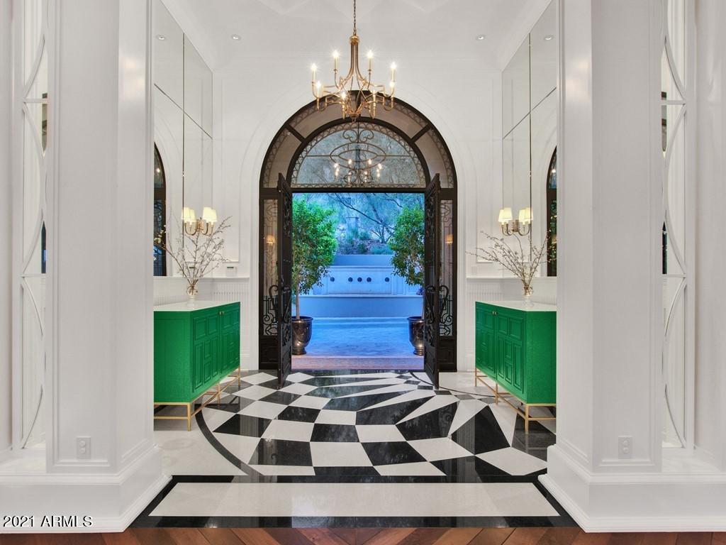 CLUB ESTATES - Residential