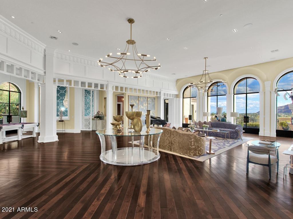 CLUB ESTATES - Residential