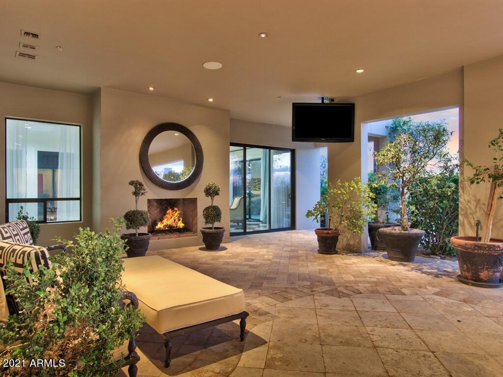 CLUB ESTATES - Residential