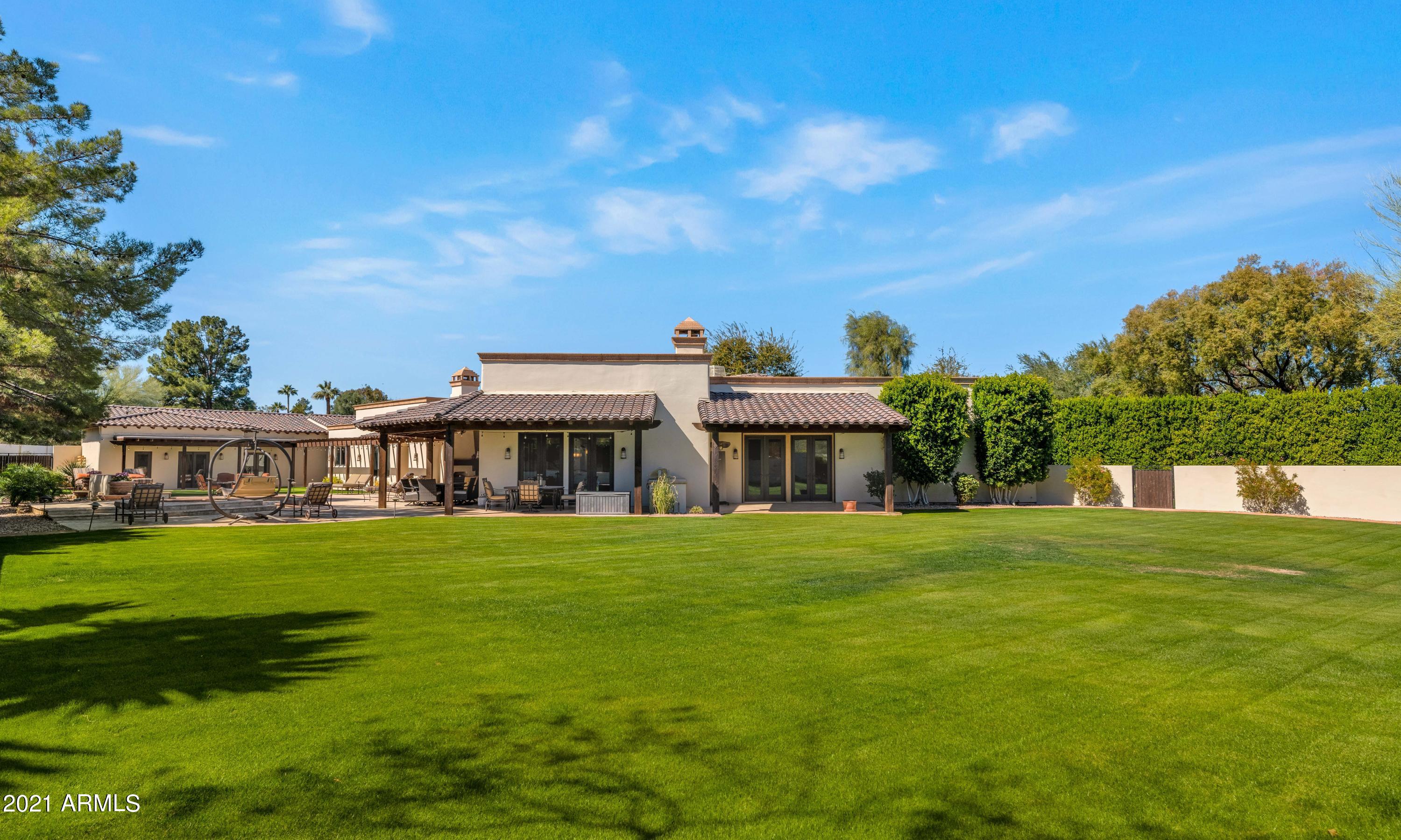 BRET HILLS - Residential