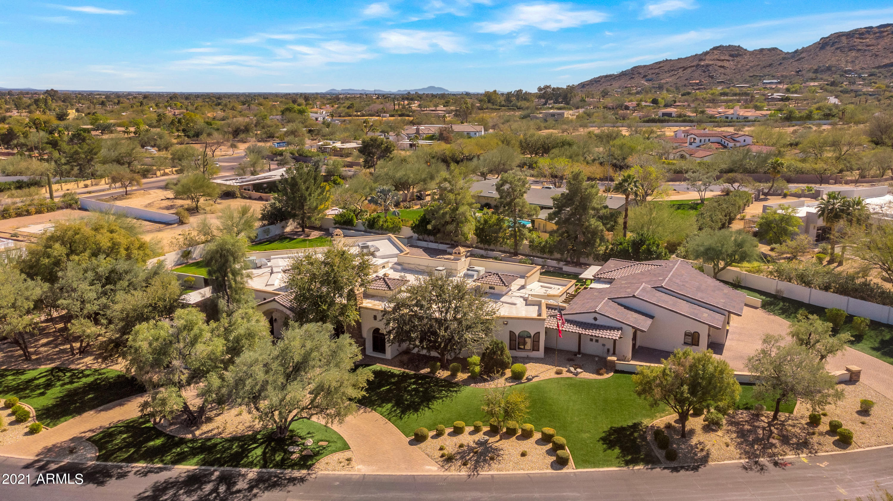 BRET HILLS - Residential