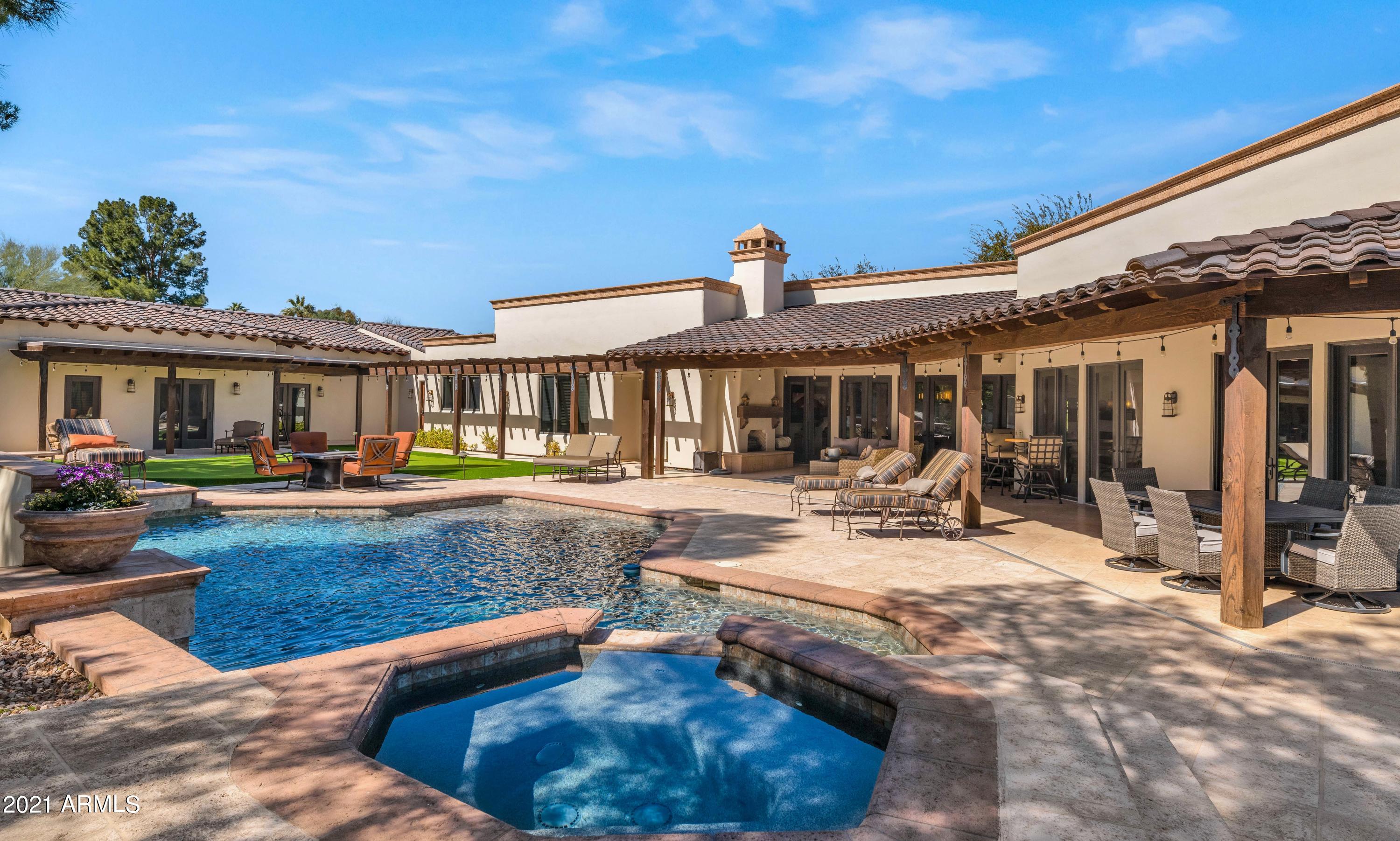 BRET HILLS - Residential