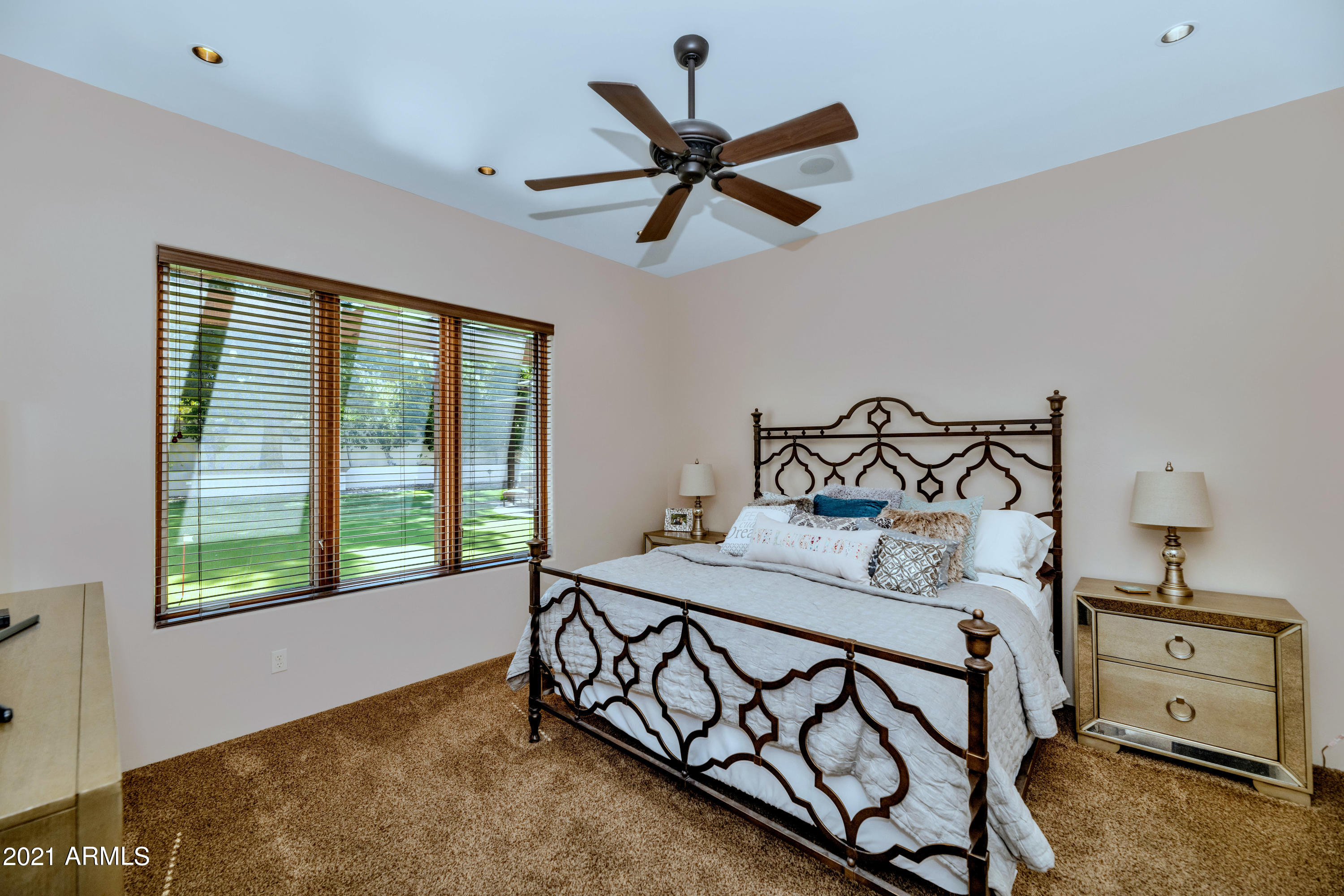 BRET HILLS - Residential
