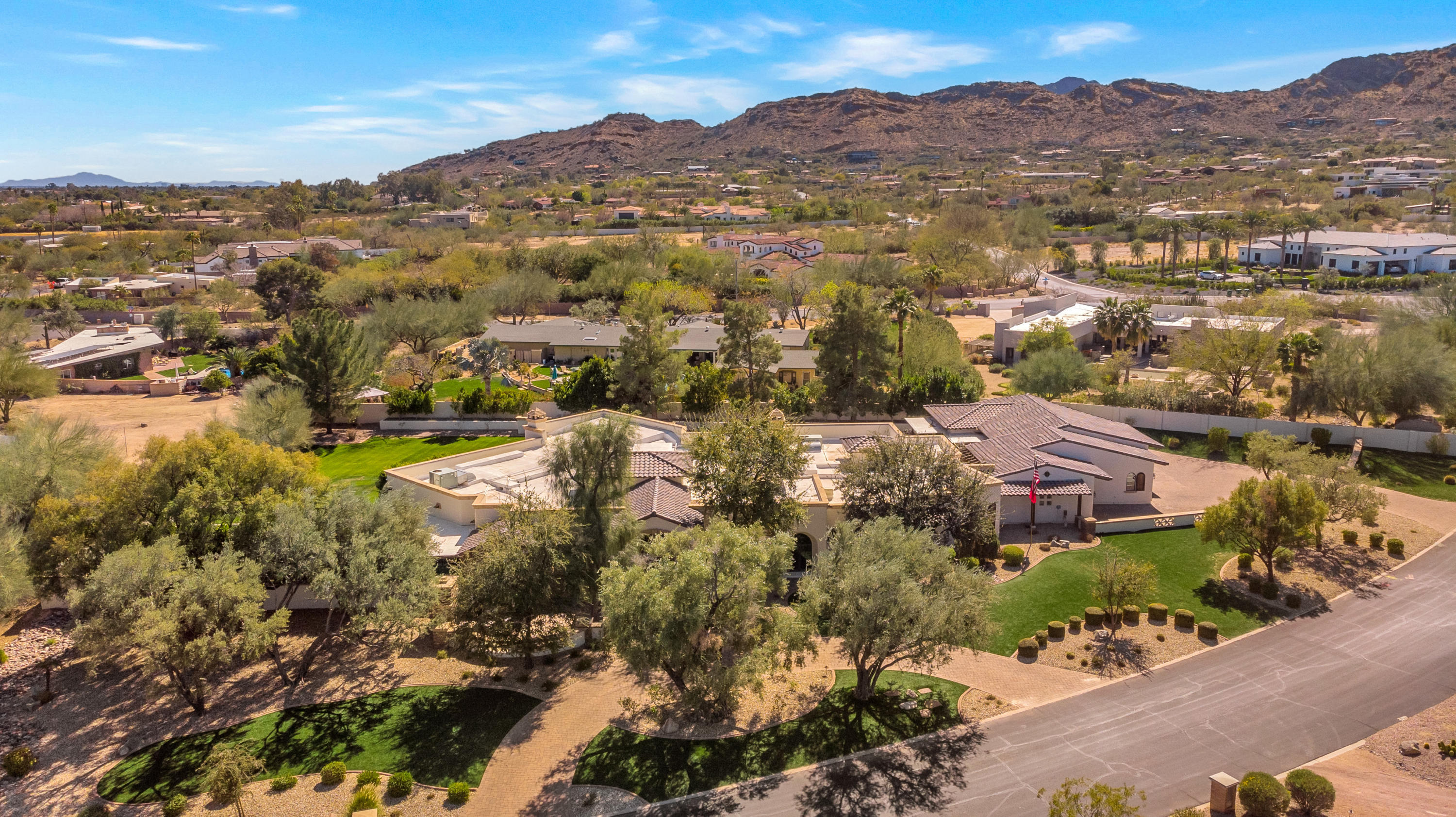BRET HILLS - Residential