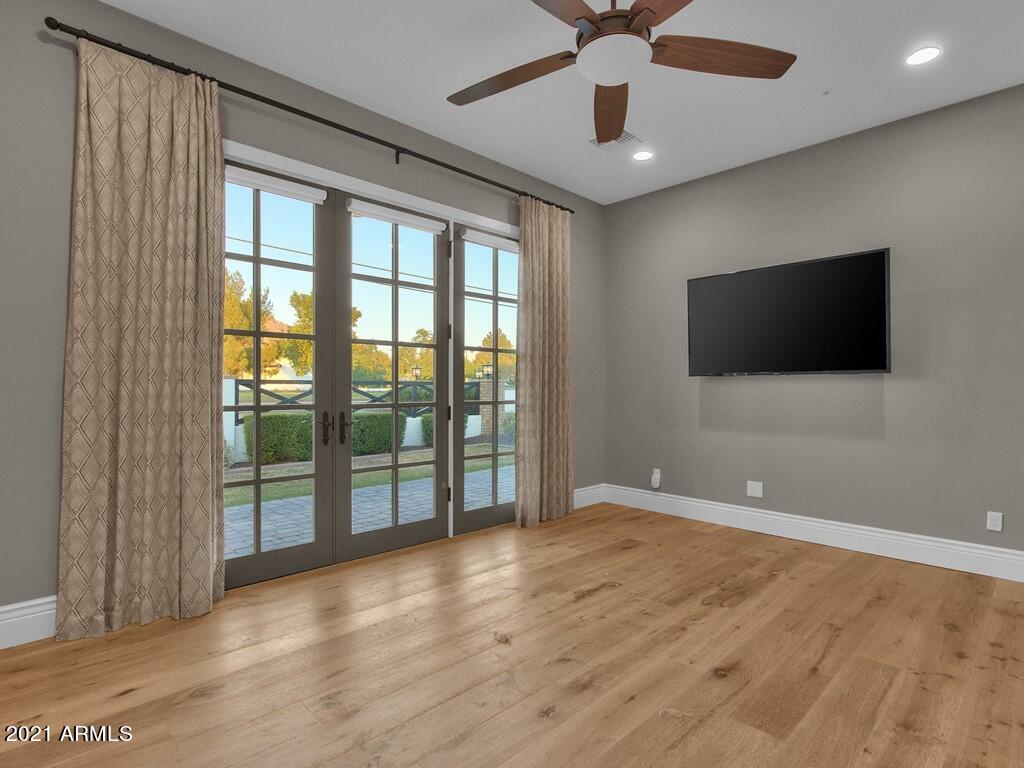 FAIRLANE - Residential