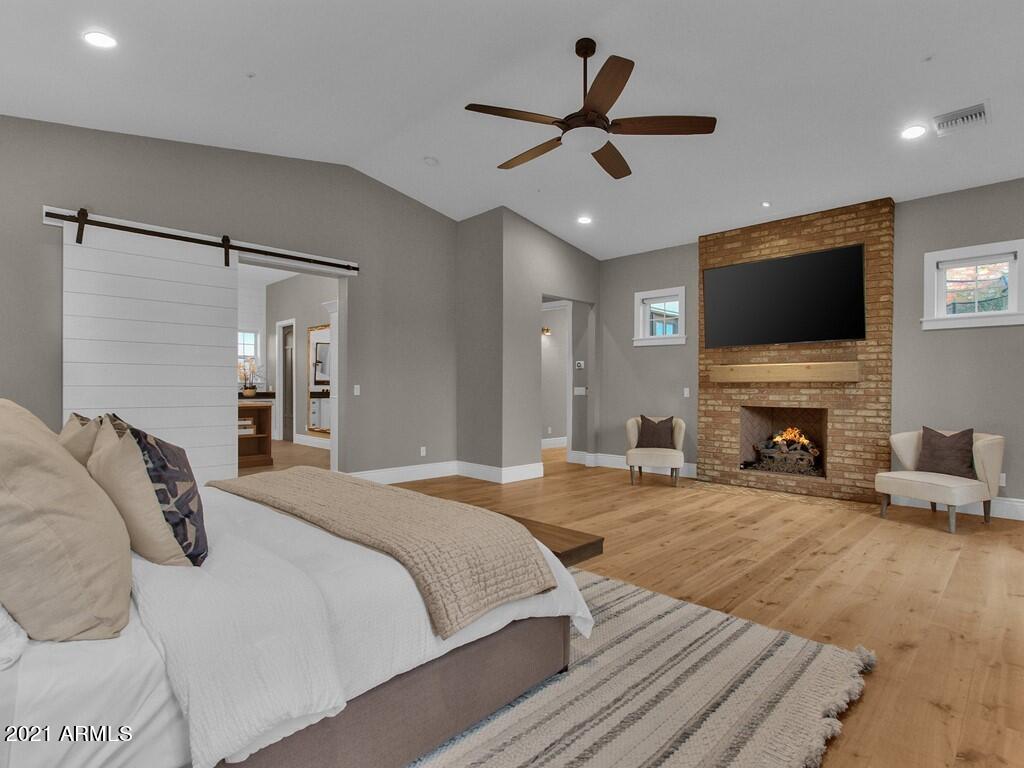 FAIRLANE - Residential