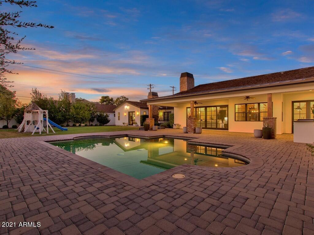 FAIRLANE - Residential