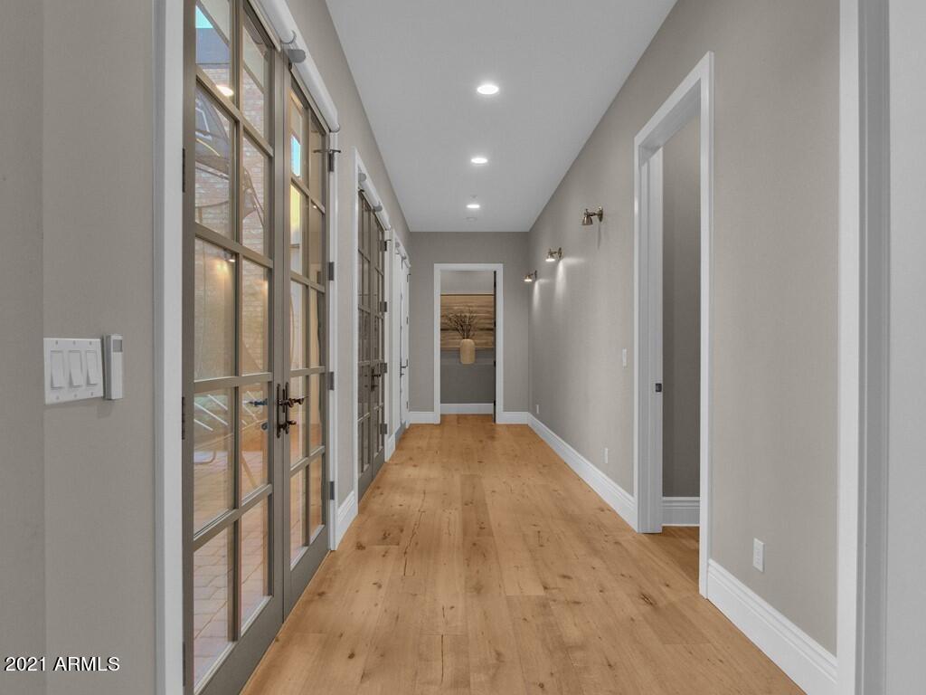 FAIRLANE - Residential