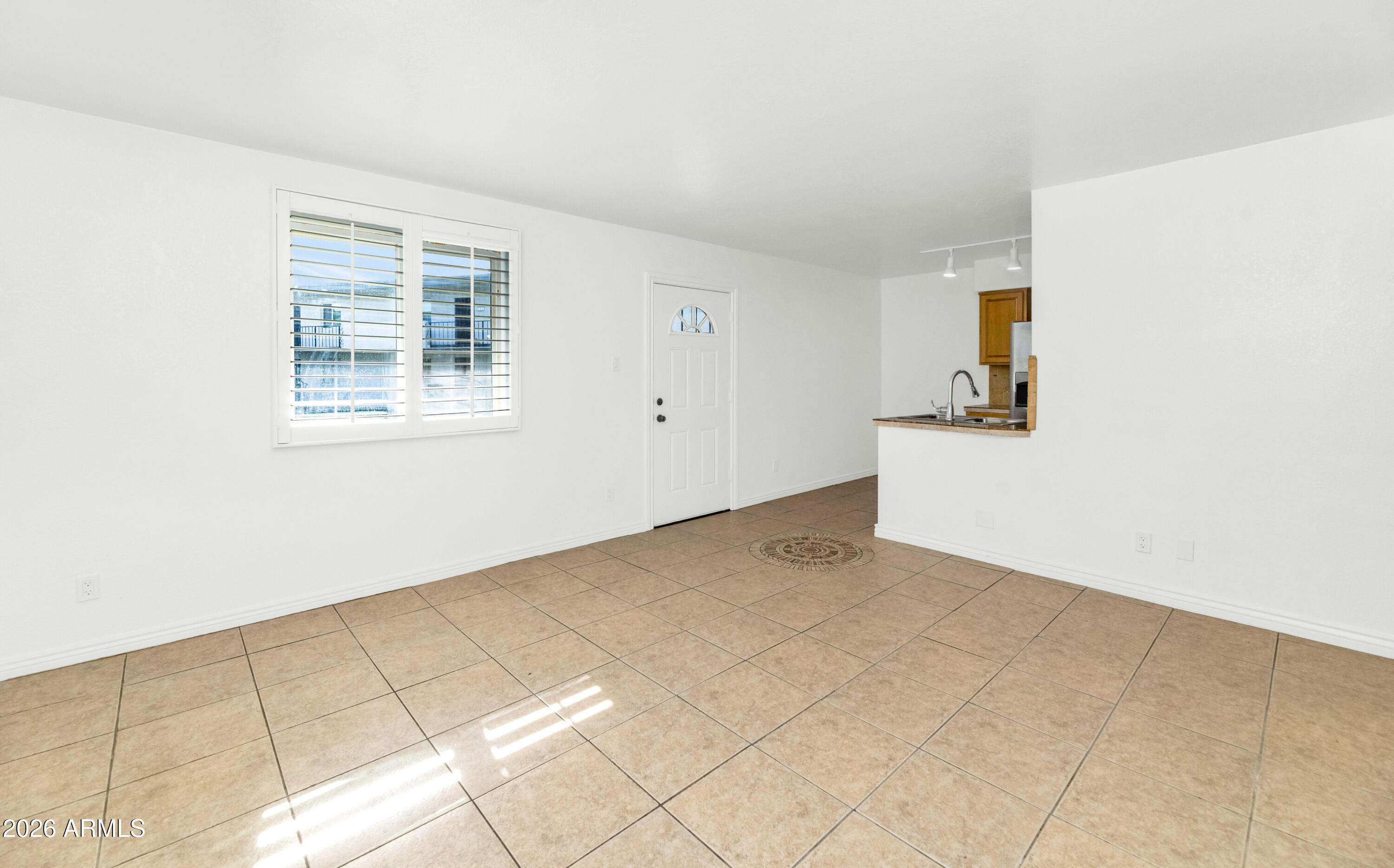 CIENTO CONDOMINIUMS - Residential