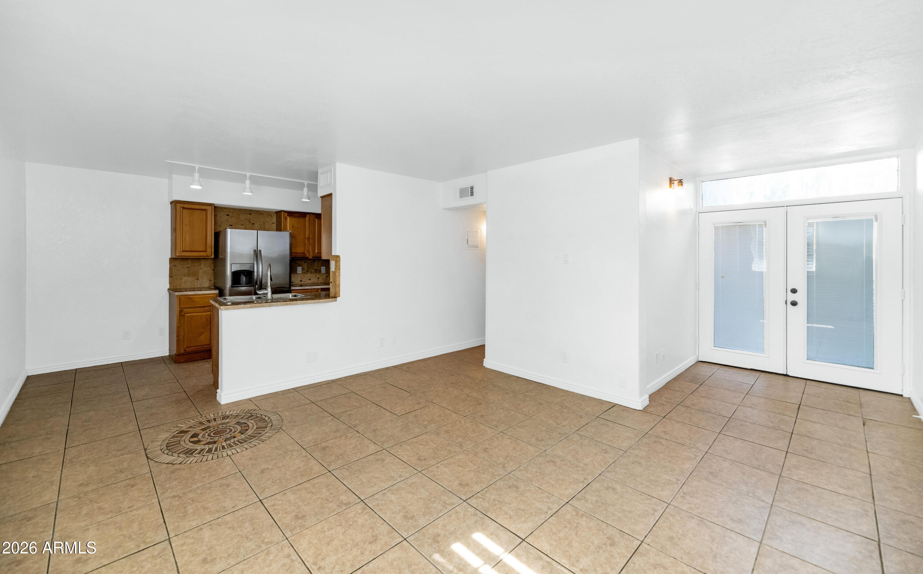 CIENTO CONDOMINIUMS - Residential