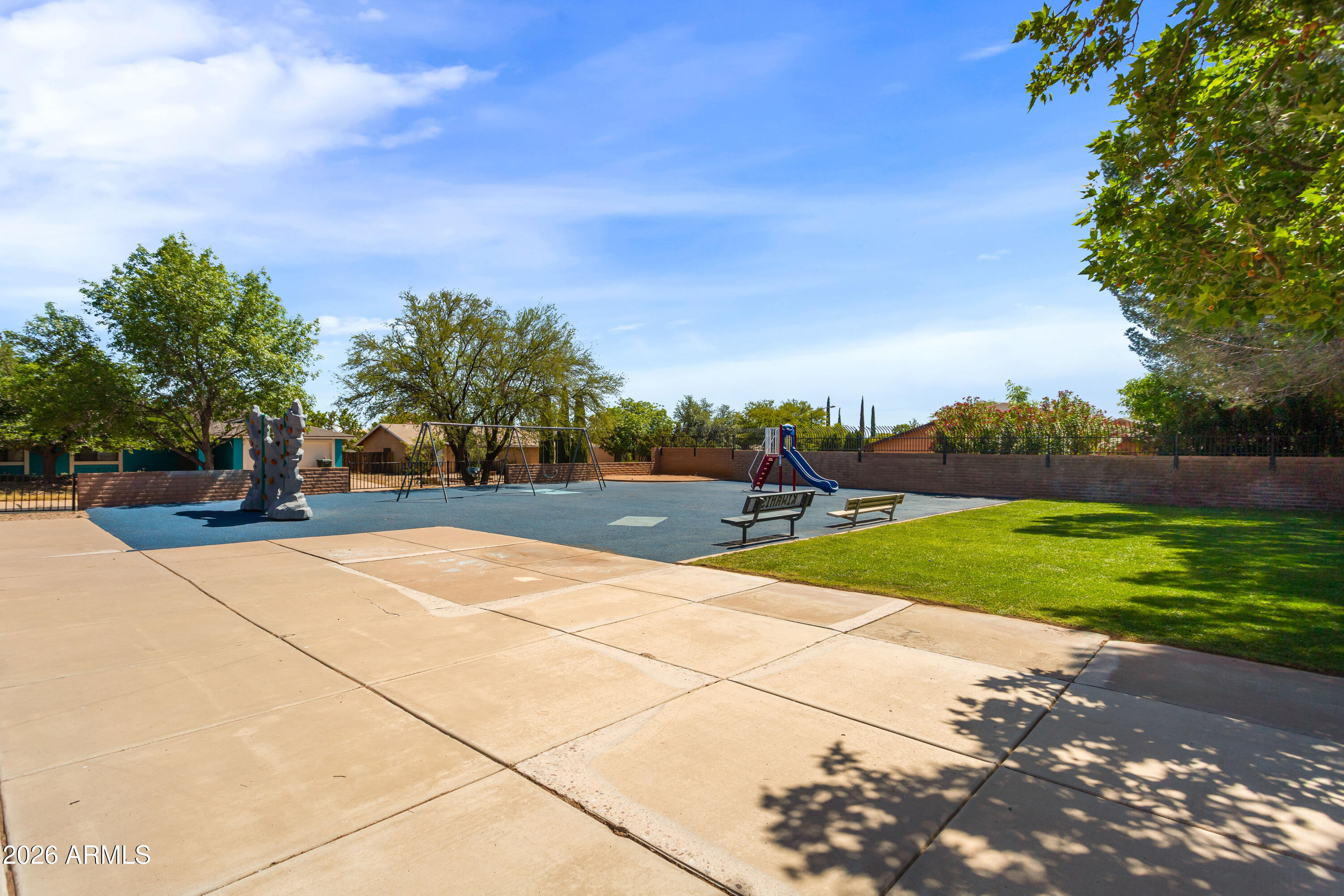 SUMMIT MEADOWS - Residential