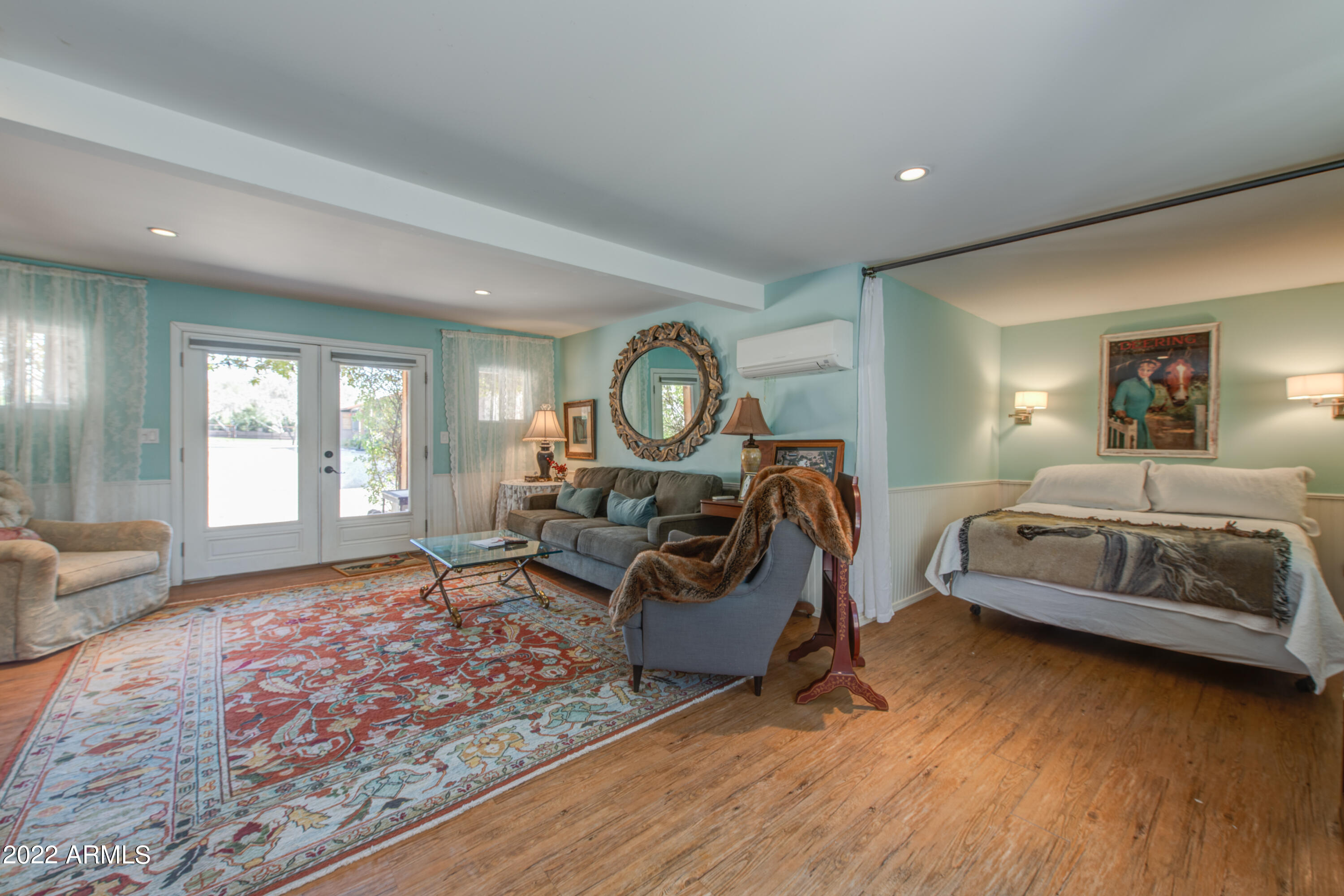 CUSTOM RANCH ESTATE - Residential