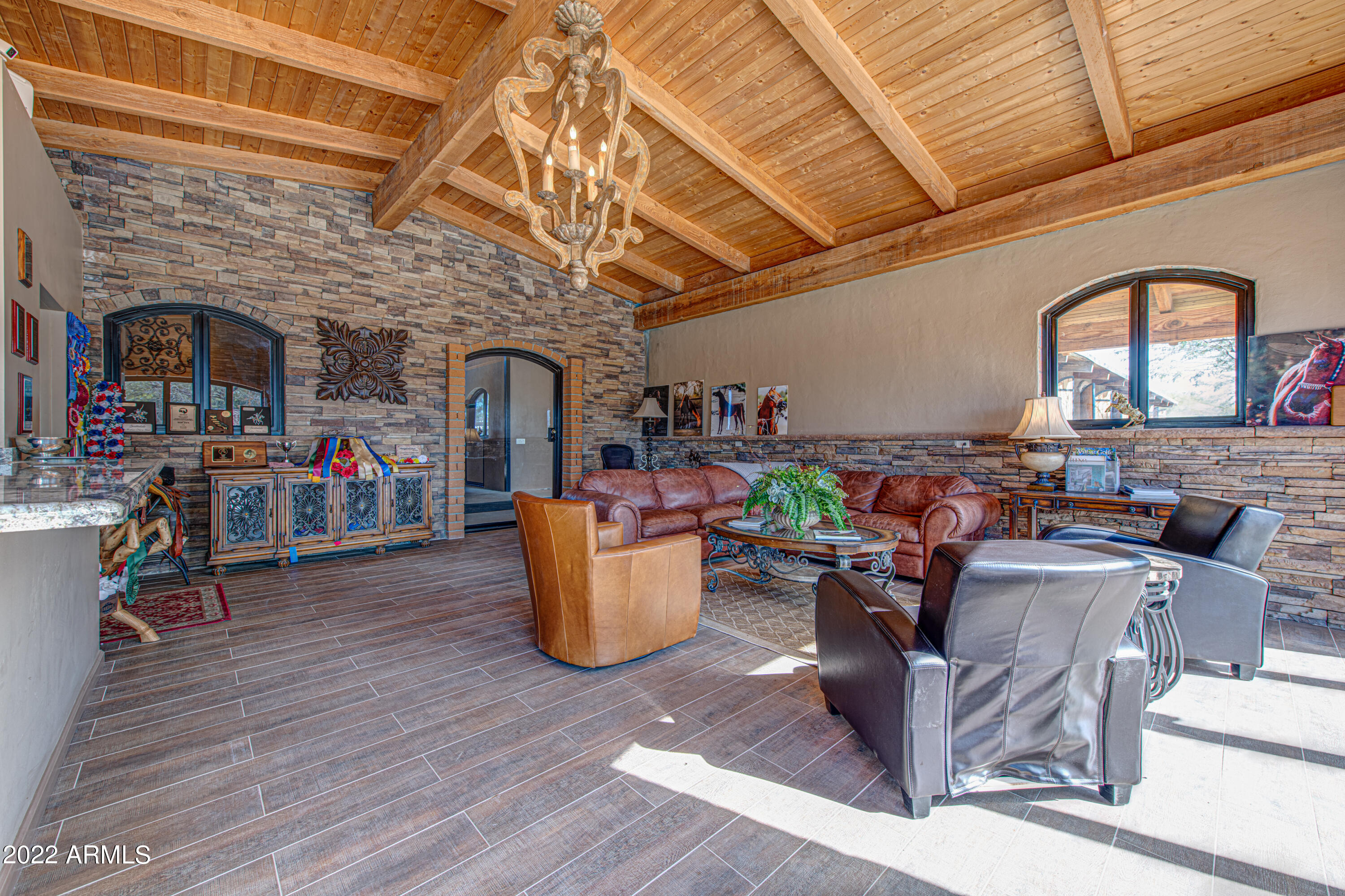 CUSTOM RANCH ESTATE - Residential