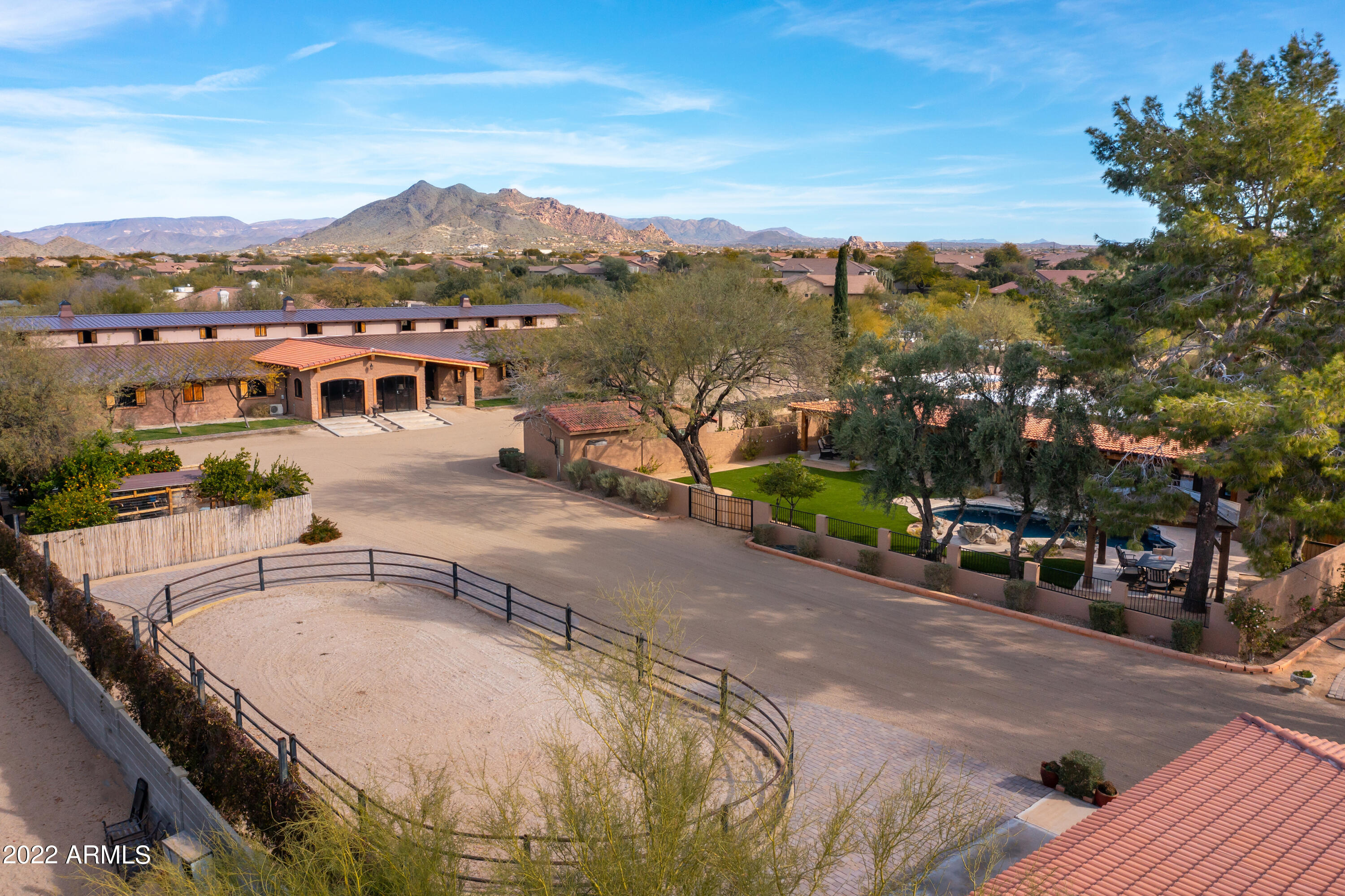 CUSTOM RANCH ESTATE - Residential
