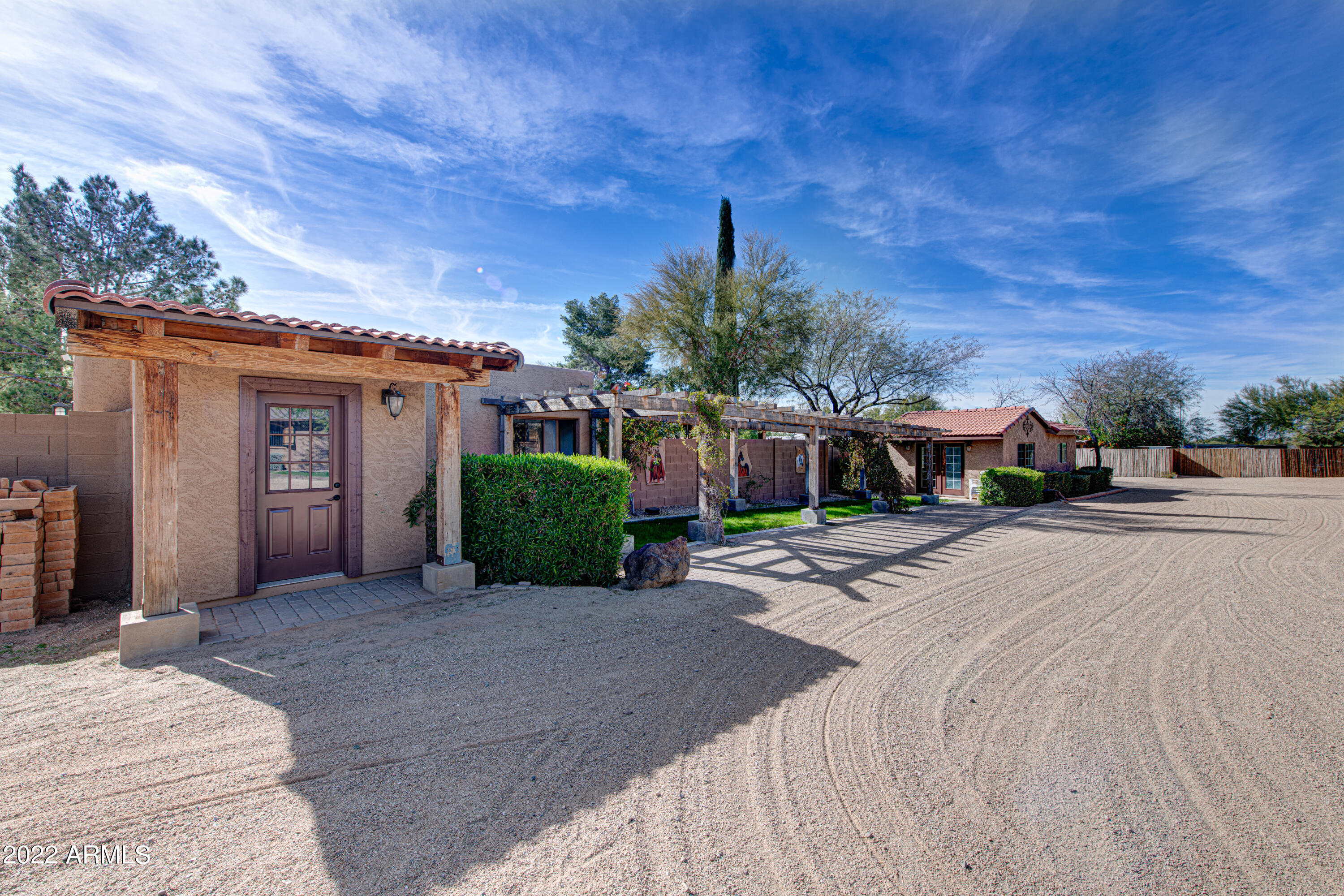 CUSTOM RANCH ESTATE - Residential