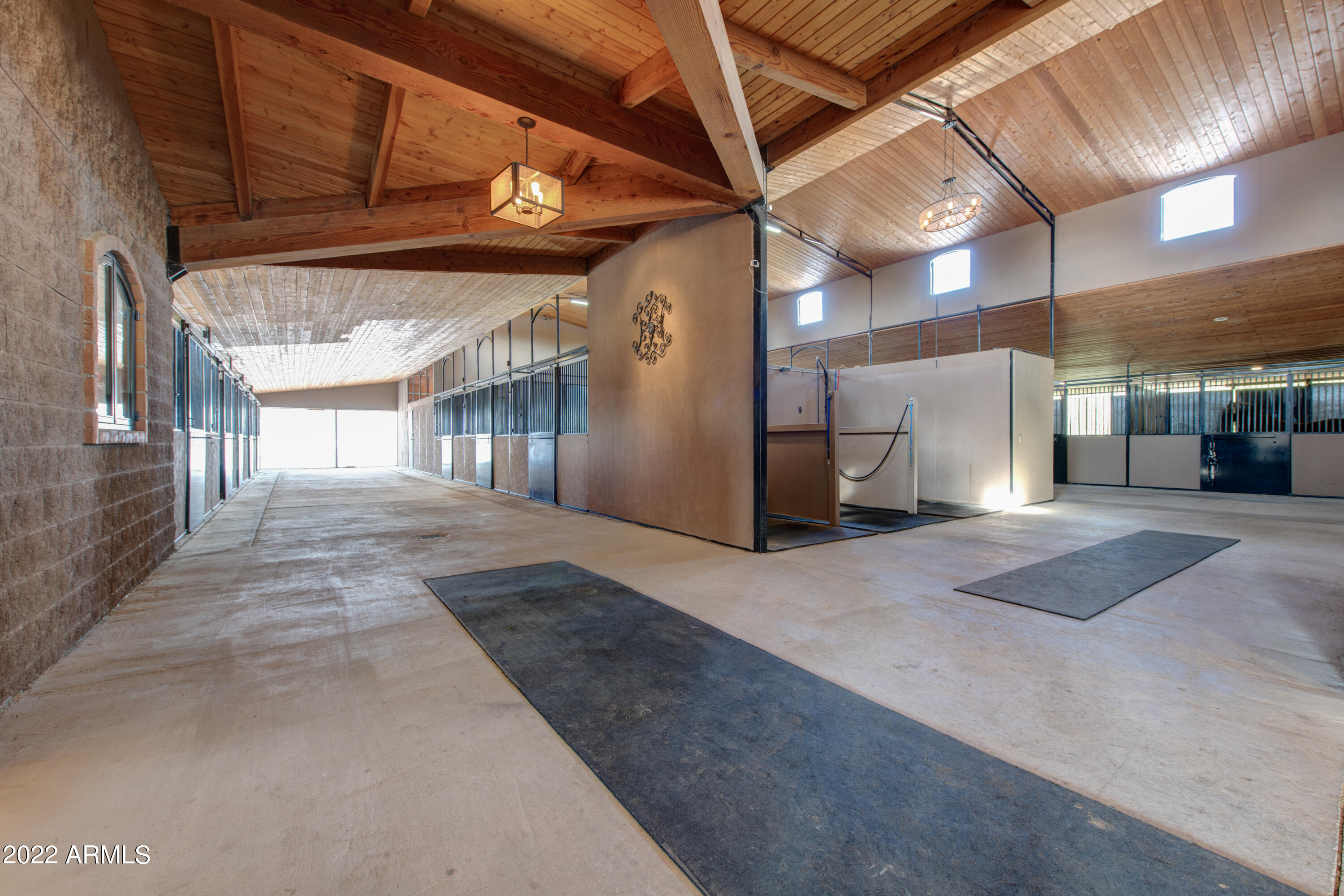 CUSTOM RANCH ESTATE - Residential