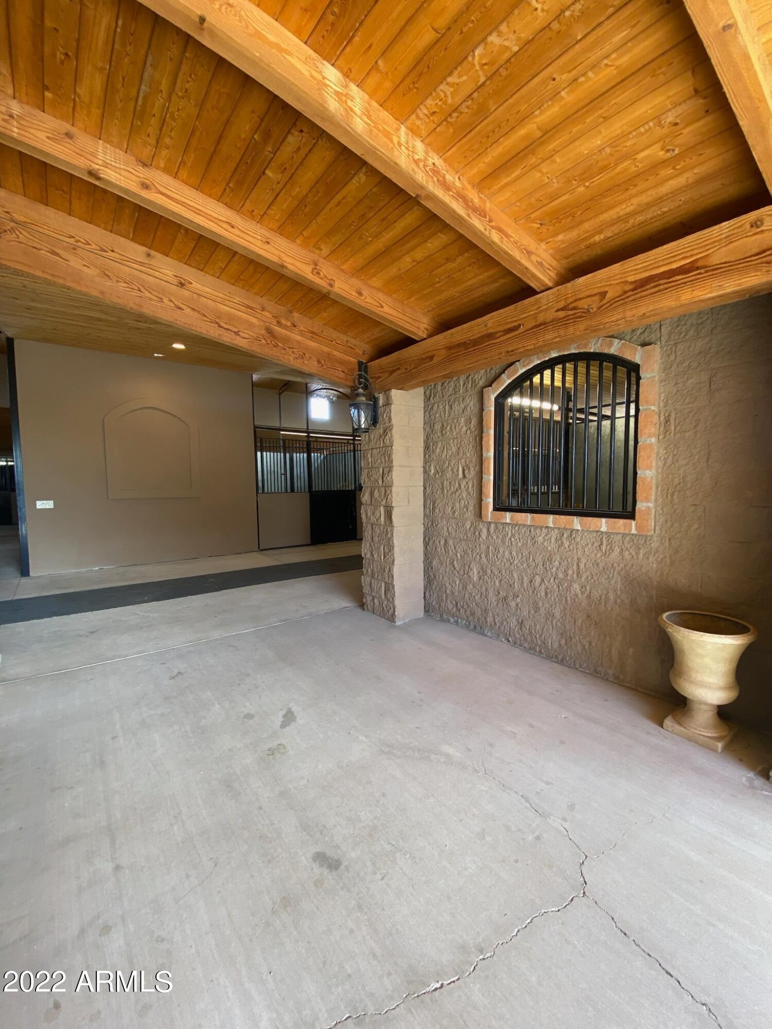 CUSTOM RANCH ESTATE - Residential
