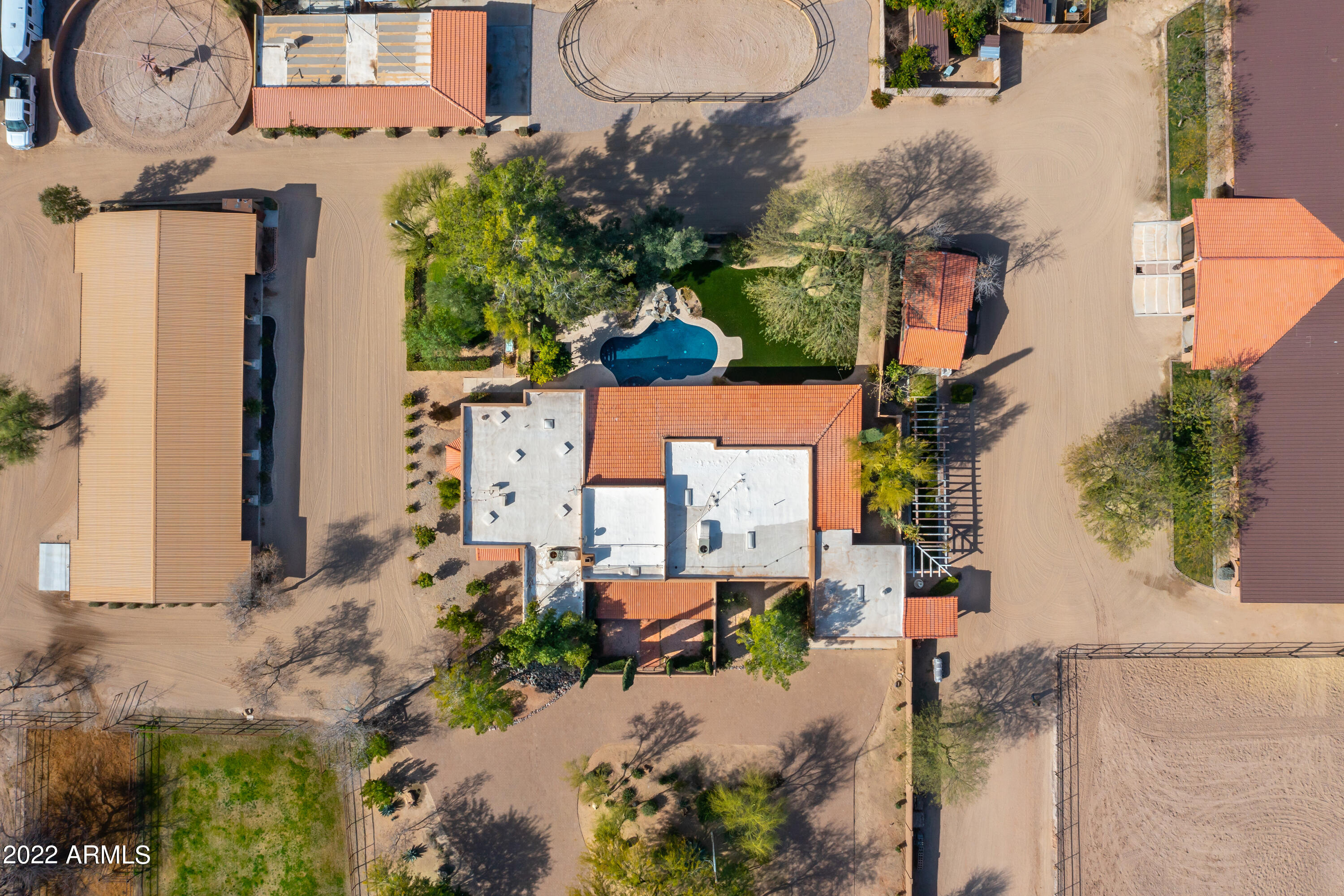 CUSTOM RANCH ESTATE - Residential