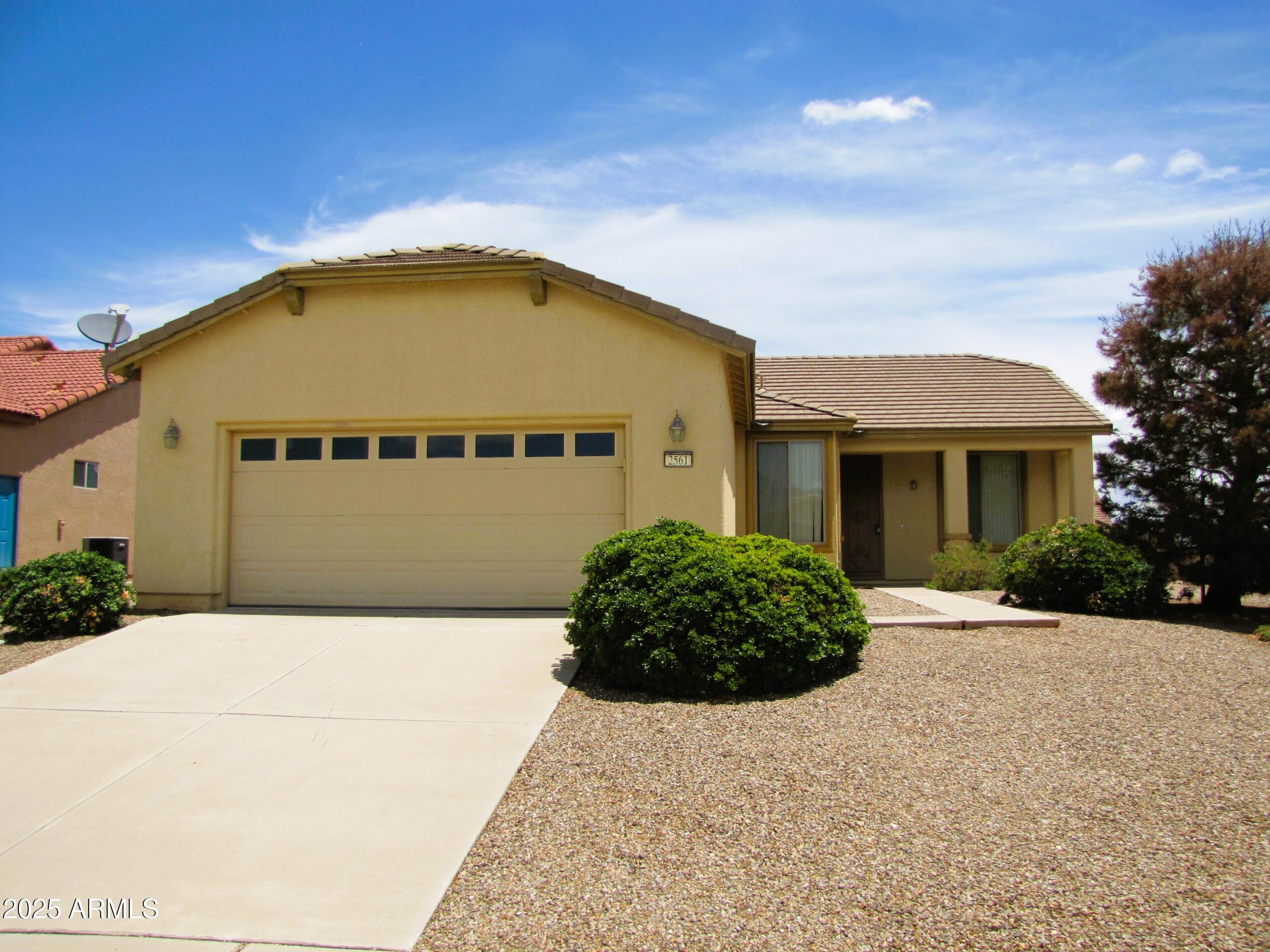 This 3BR + den/2BA /2CG, 1696 sq.ft., corner lot home is centrally located in Sierra Vista, AZ minutes from Ft. Huachuca, schools, shopping and parks. The open floor plan includes new caroet, ceramic tile, granite counter tops and lots of space.