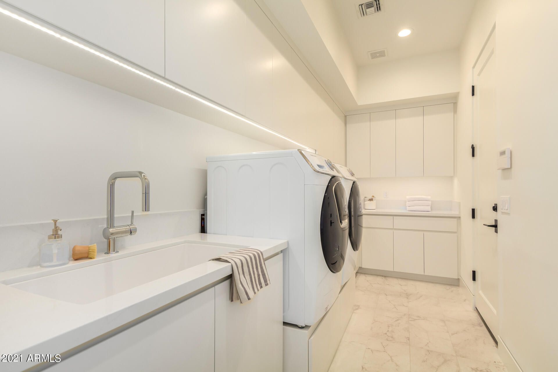 ARCADIA BLK 20 - Residential