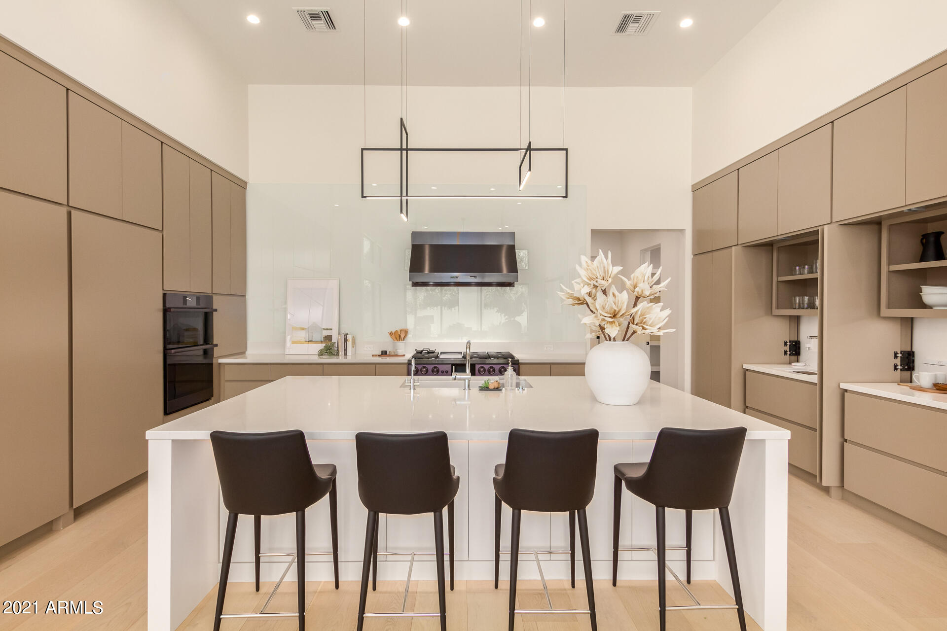 ARCADIA BLK 20 - Residential