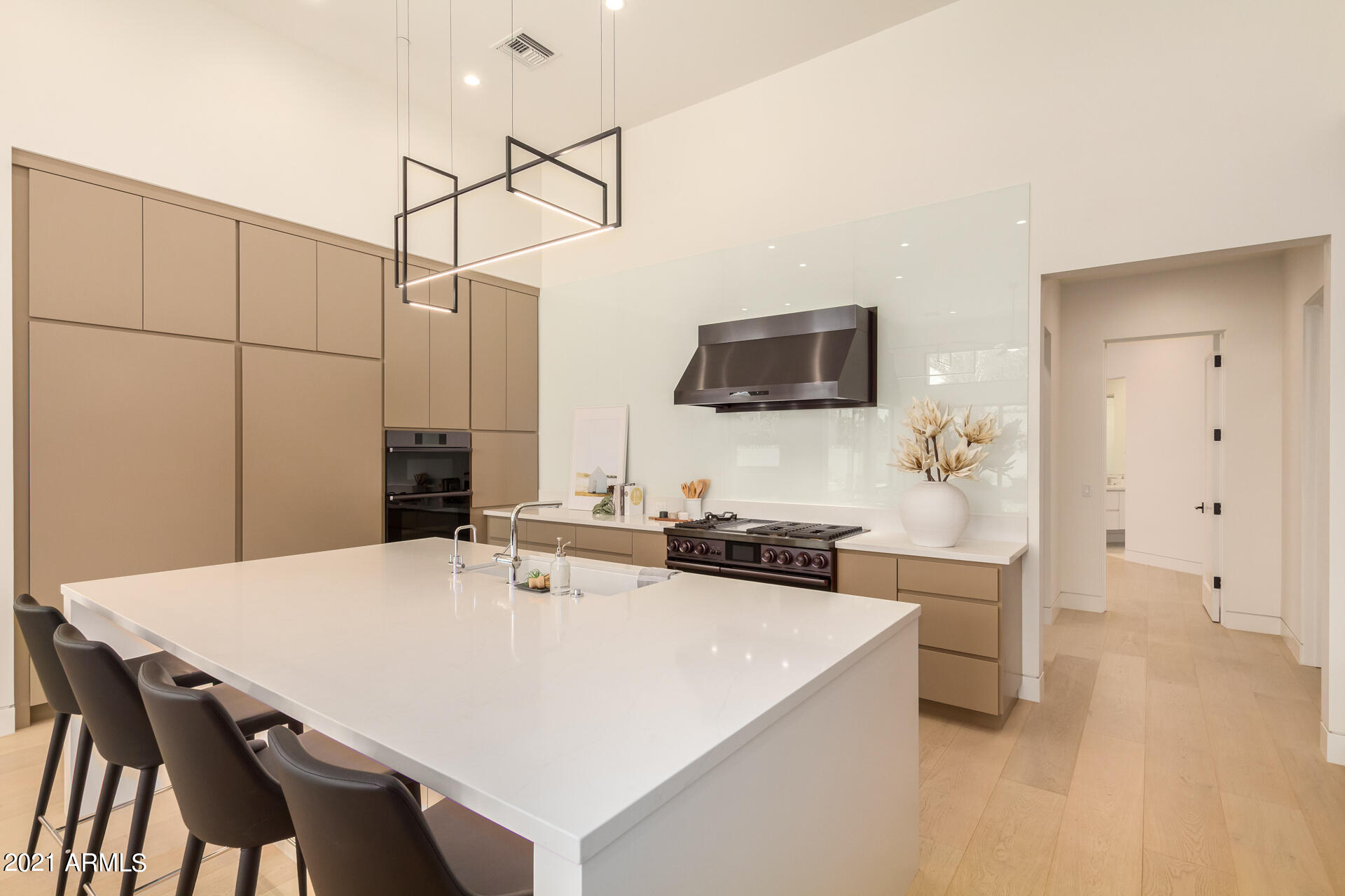 ARCADIA BLK 20 - Residential