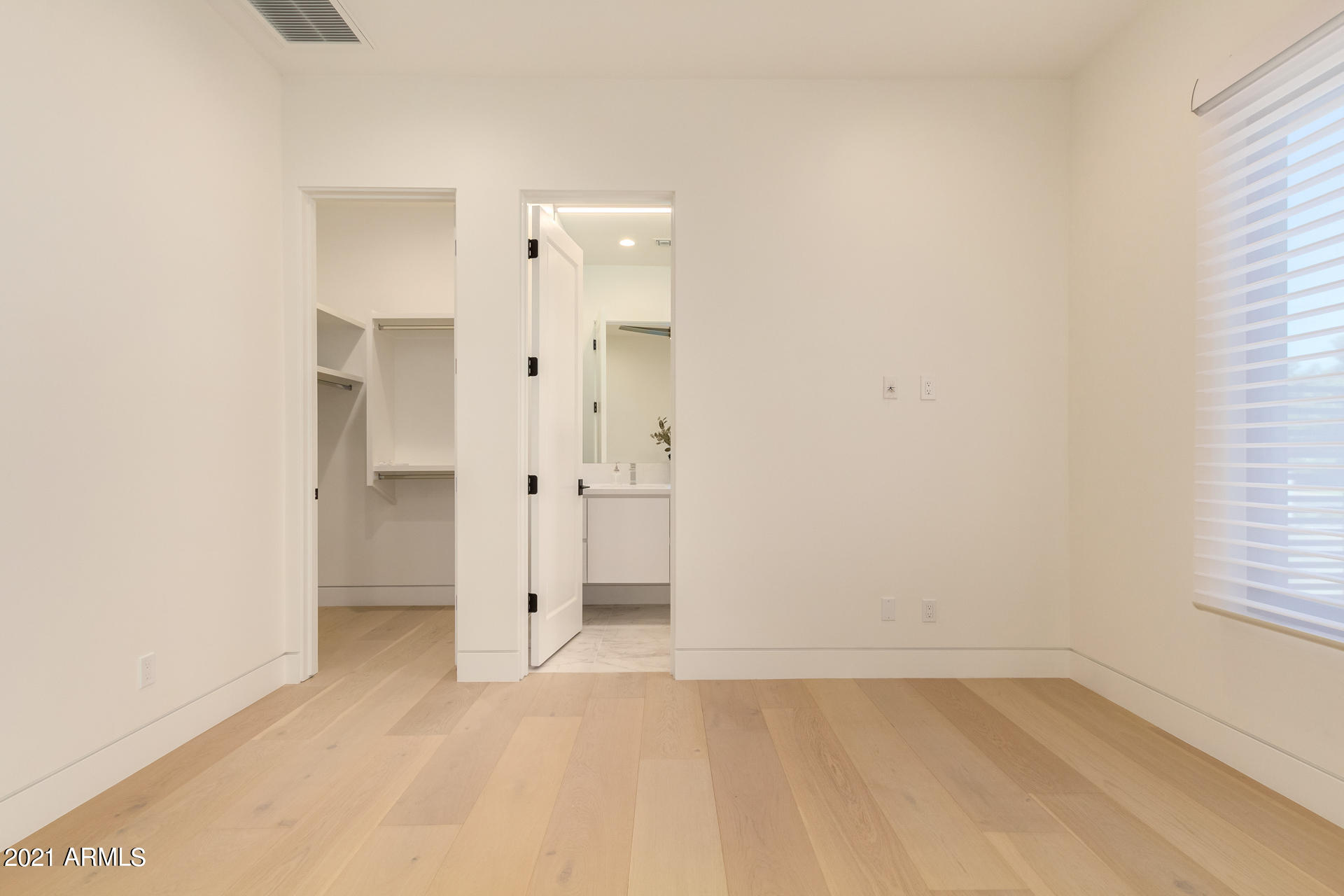 ARCADIA BLK 20 - Residential