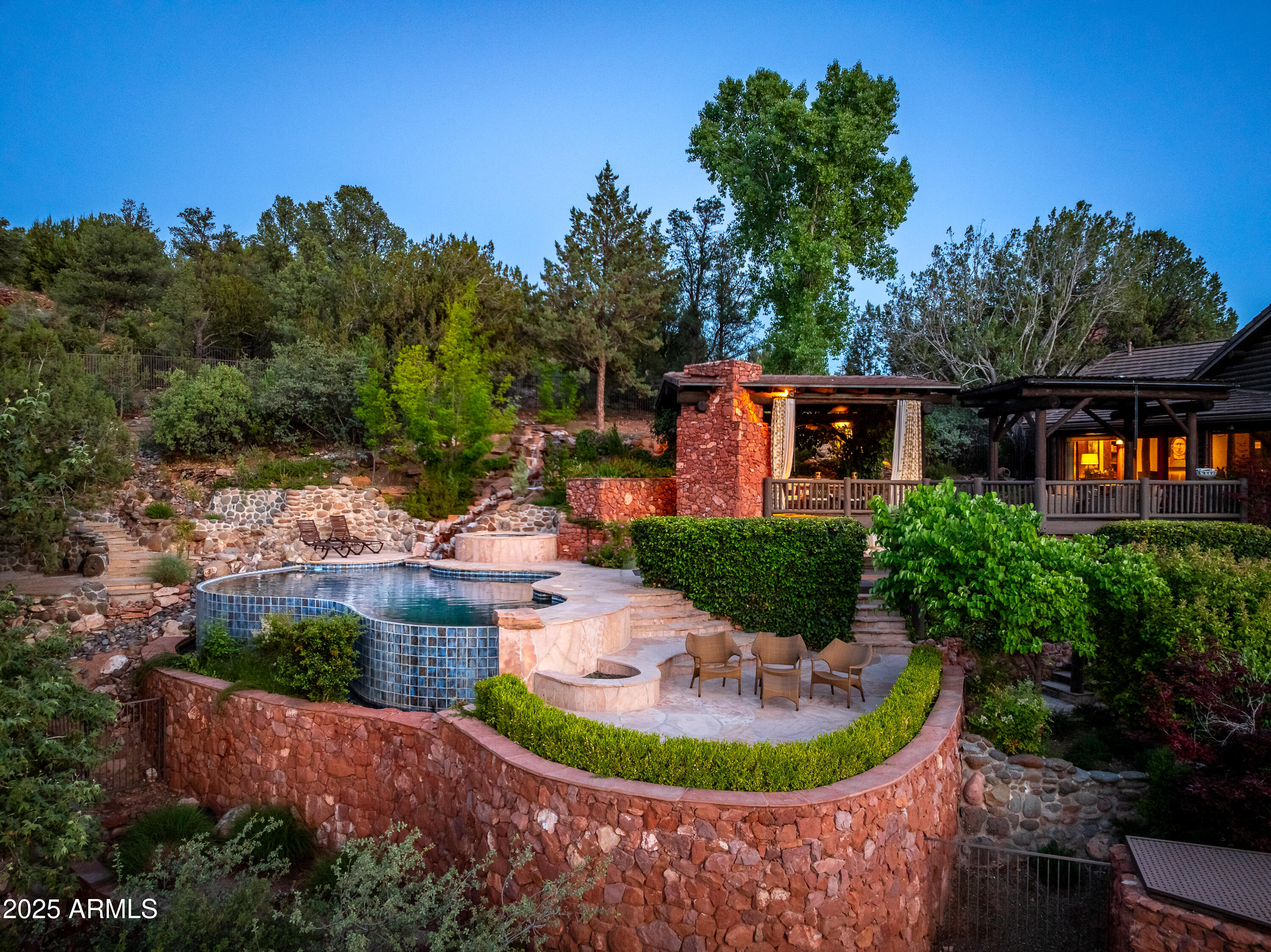 BACK O BEYOND - Residential