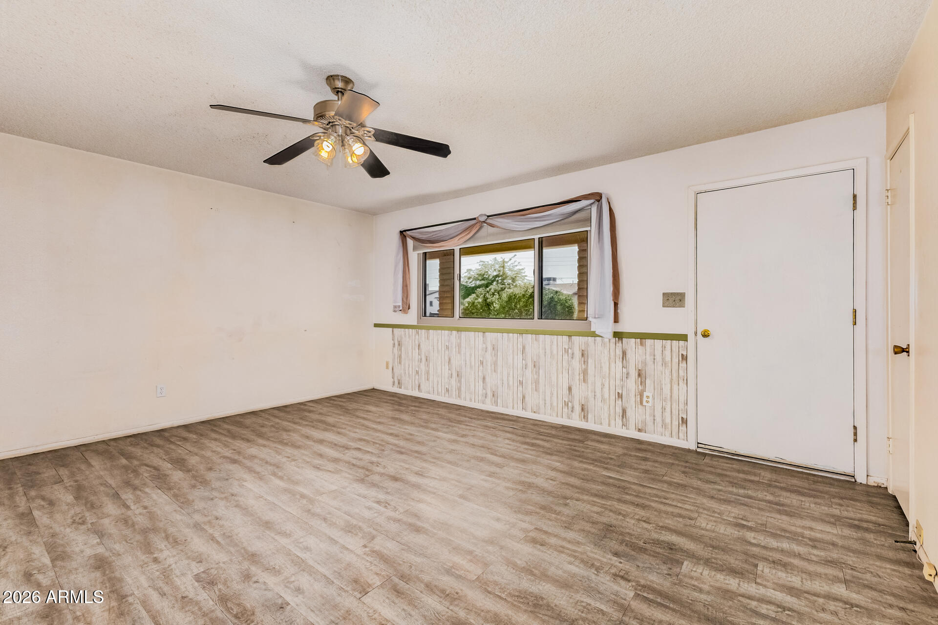 APACHE VILLA - Residential