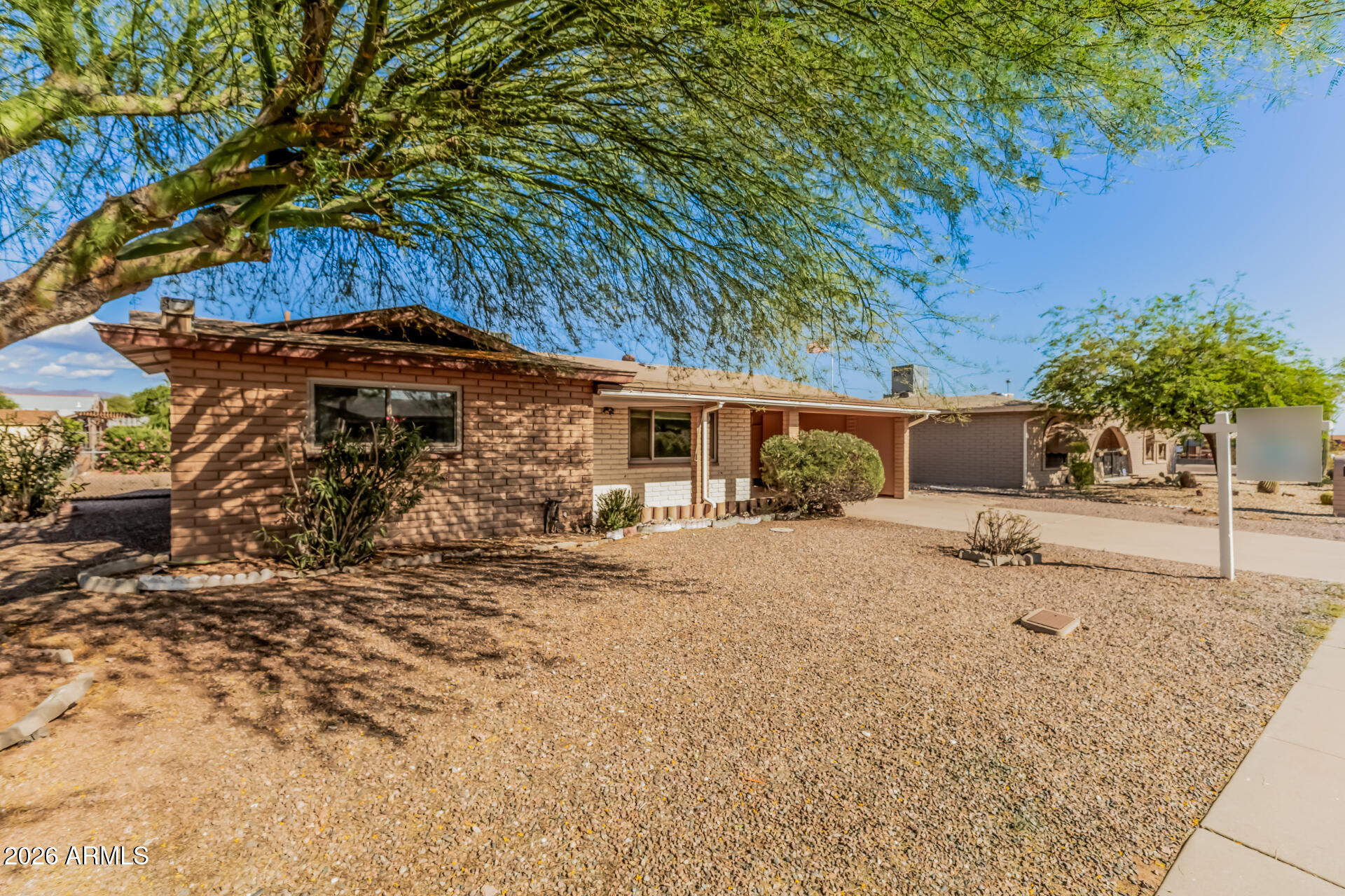APACHE VILLA - Residential