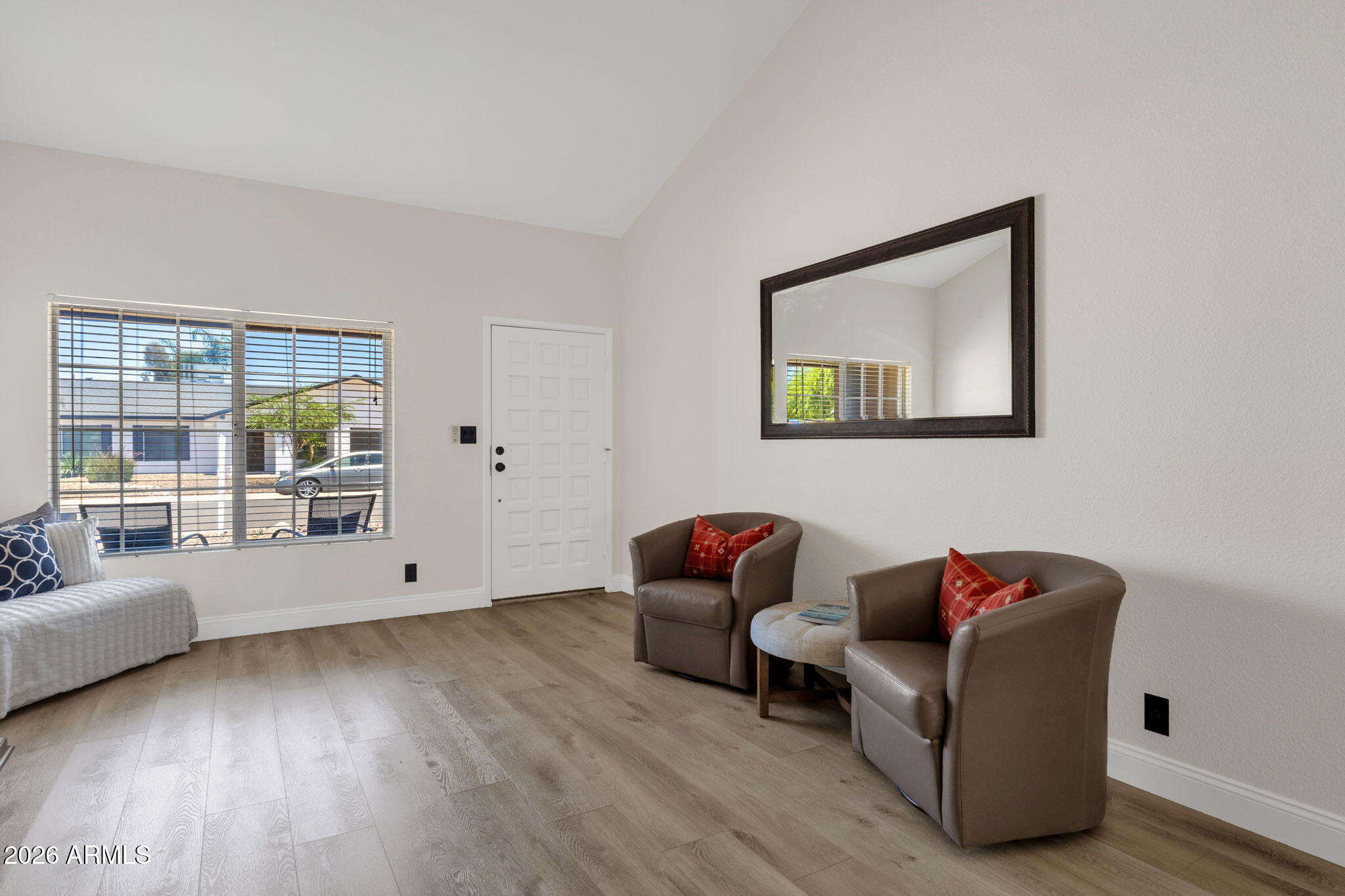 SCOTTSDALE VISTA - Residential