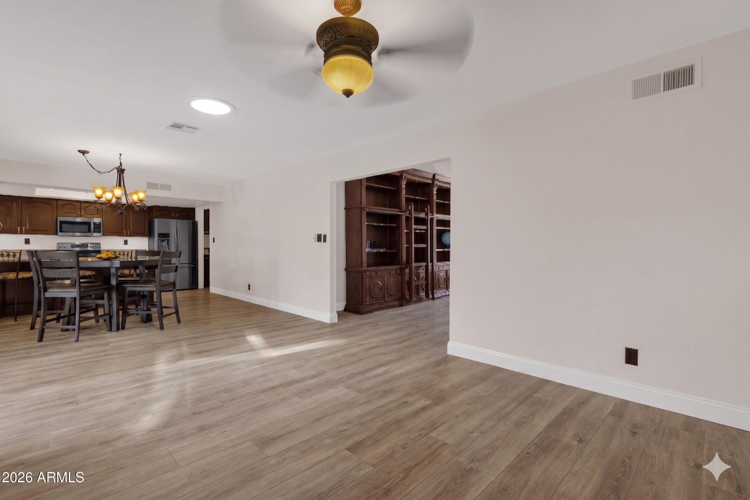 SCOTTSDALE VISTA - Residential
