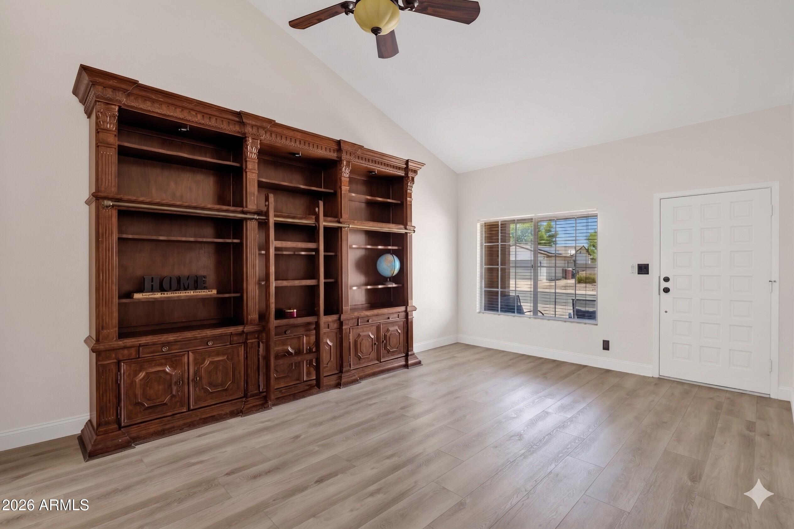 SCOTTSDALE VISTA - Residential