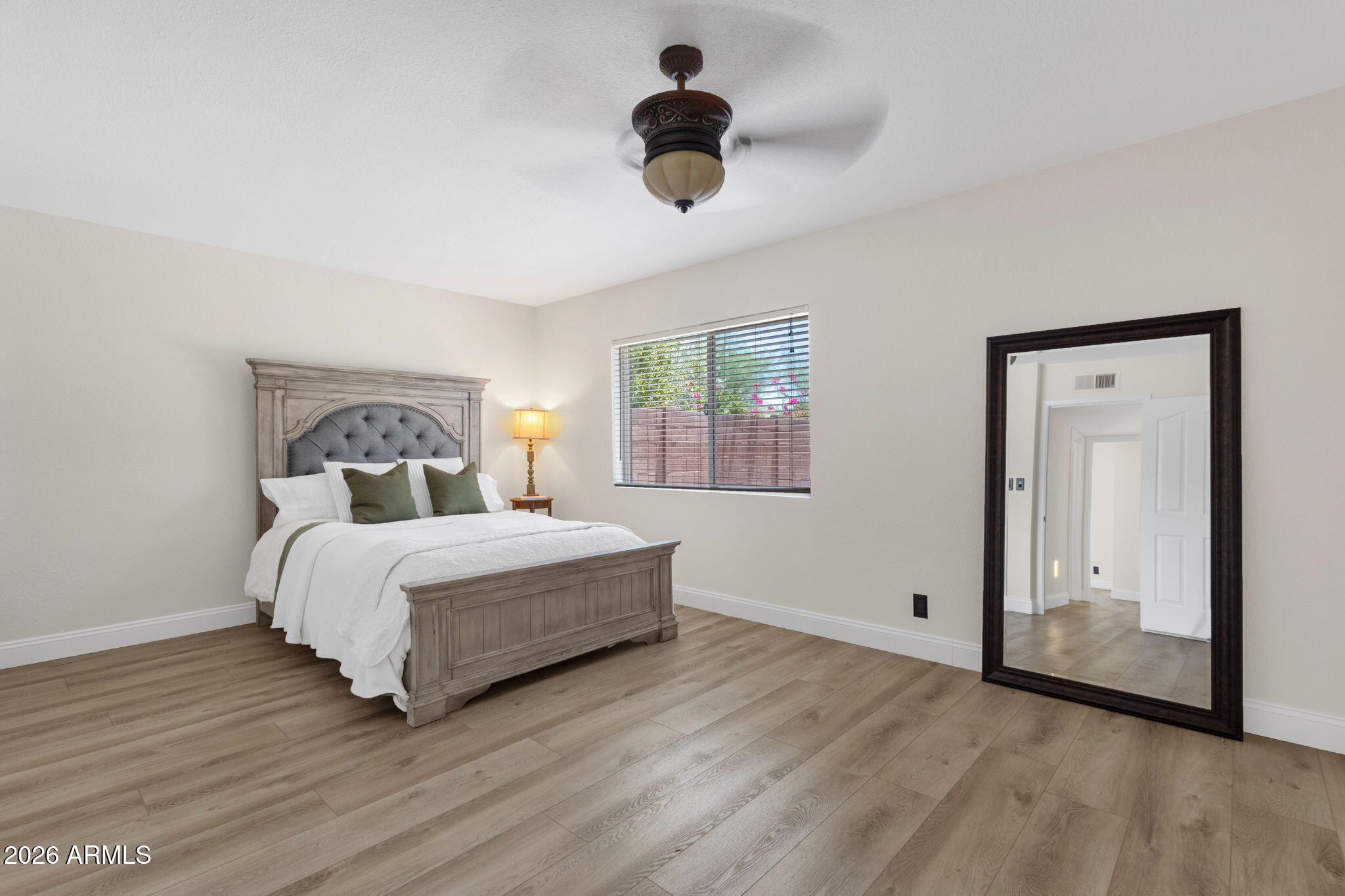 SCOTTSDALE VISTA - Residential