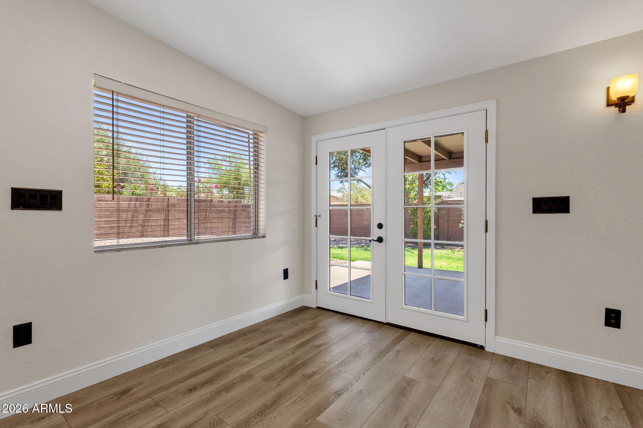 SCOTTSDALE VISTA - Residential