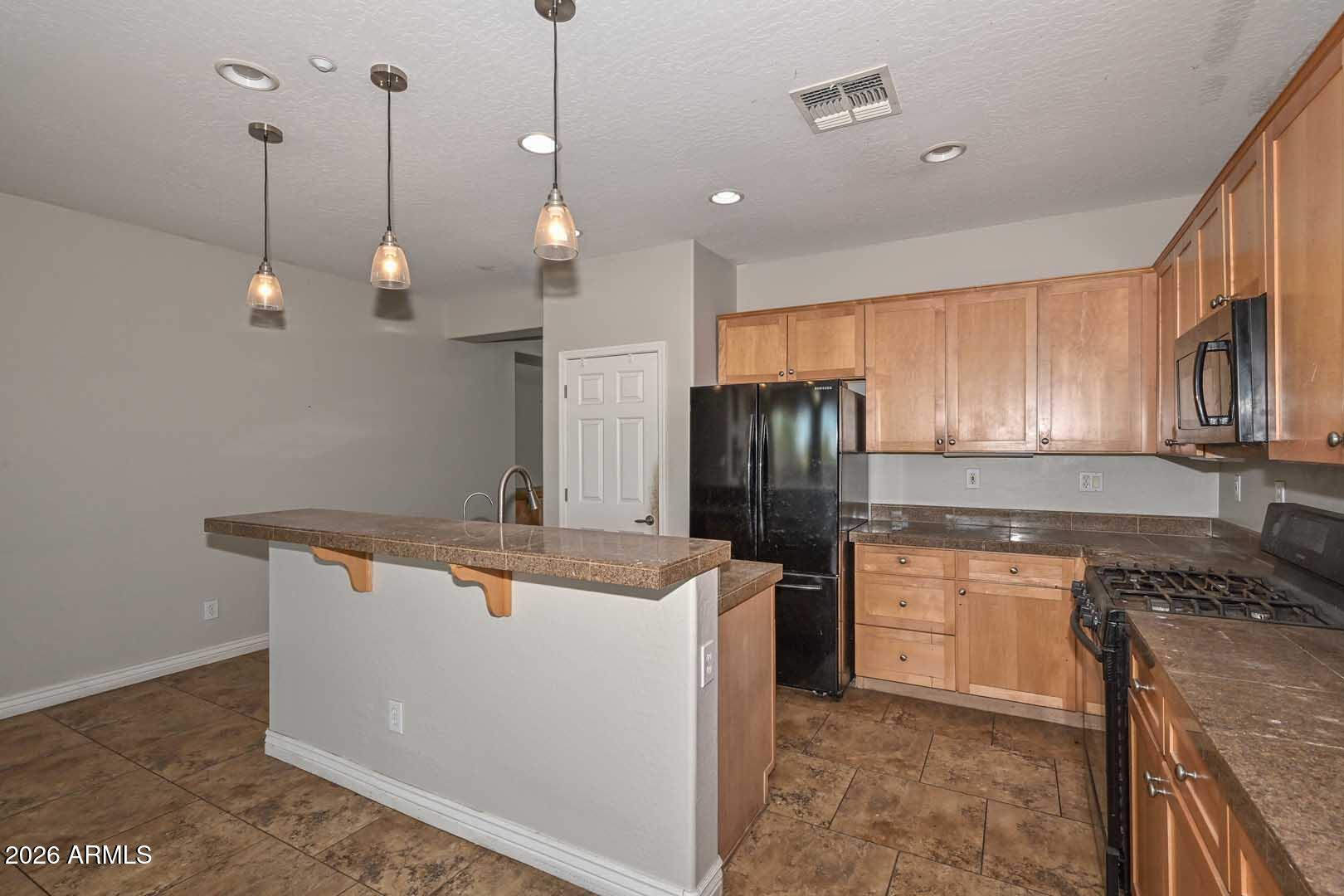 ANTHEM COUNTRY CLUB - Residential