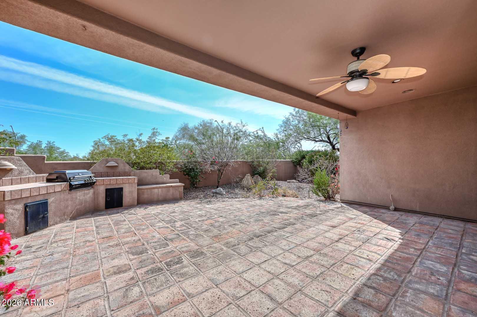 ANTHEM COUNTRY CLUB - Residential