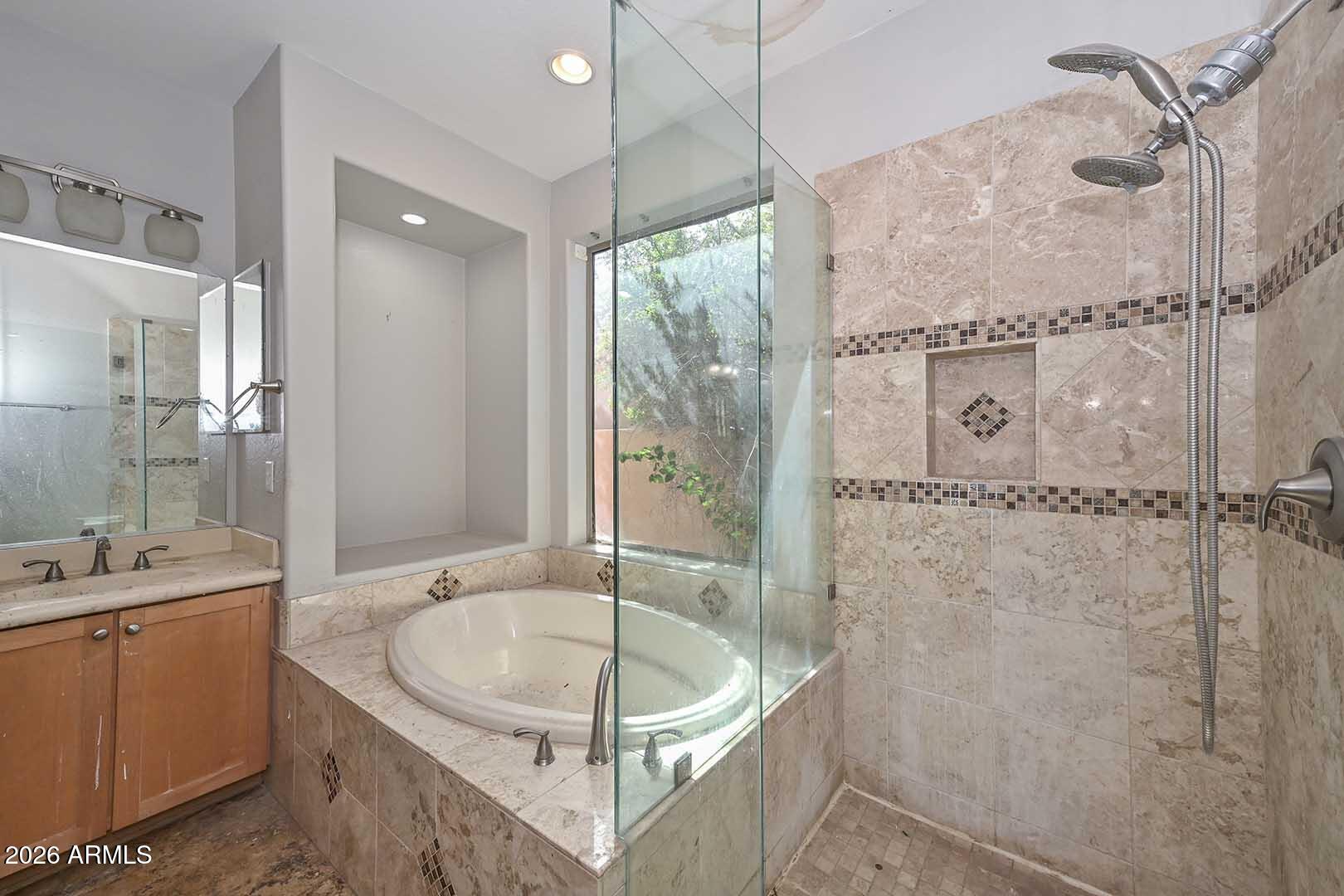 ANTHEM COUNTRY CLUB - Residential