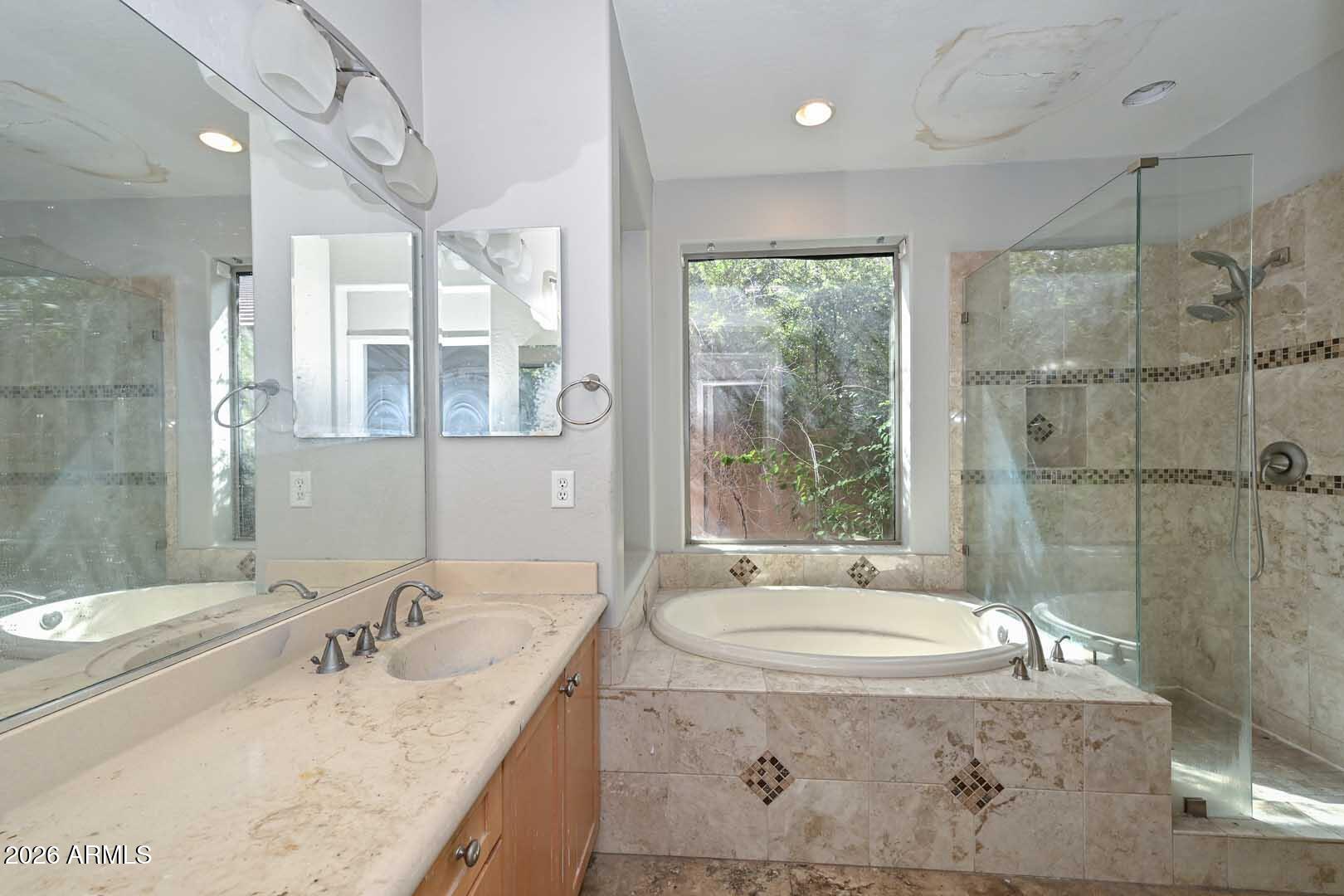 ANTHEM COUNTRY CLUB - Residential