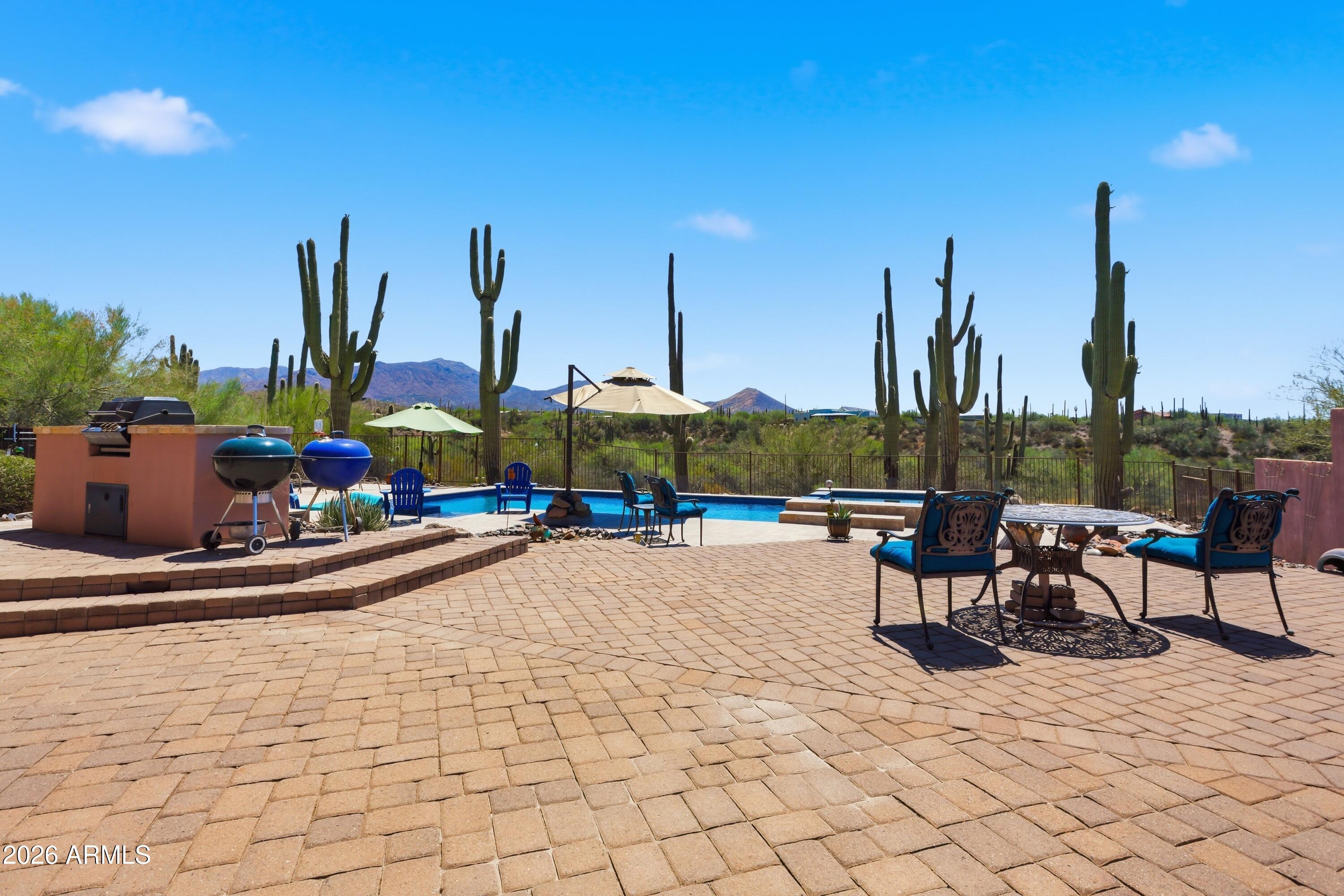 RED DOG RANCH - Residential