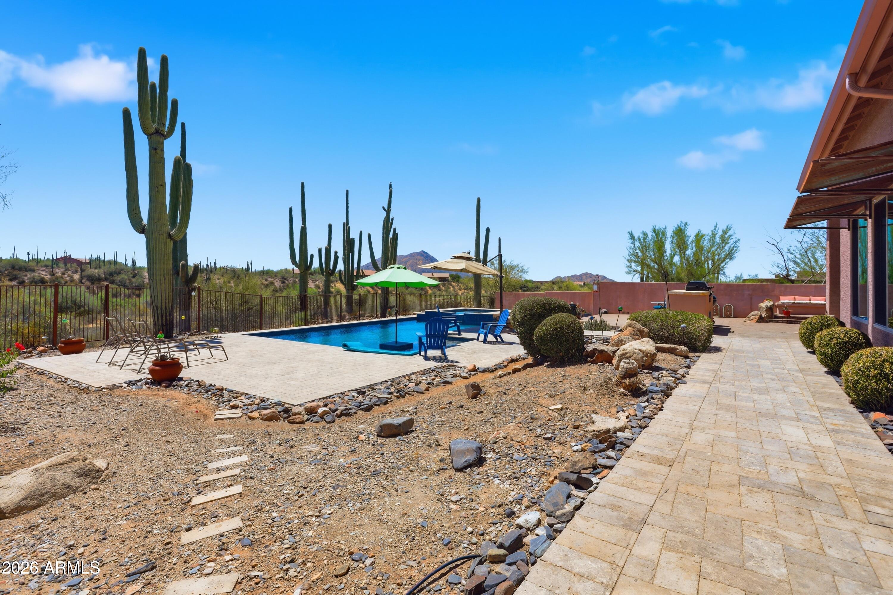 RED DOG RANCH - Residential