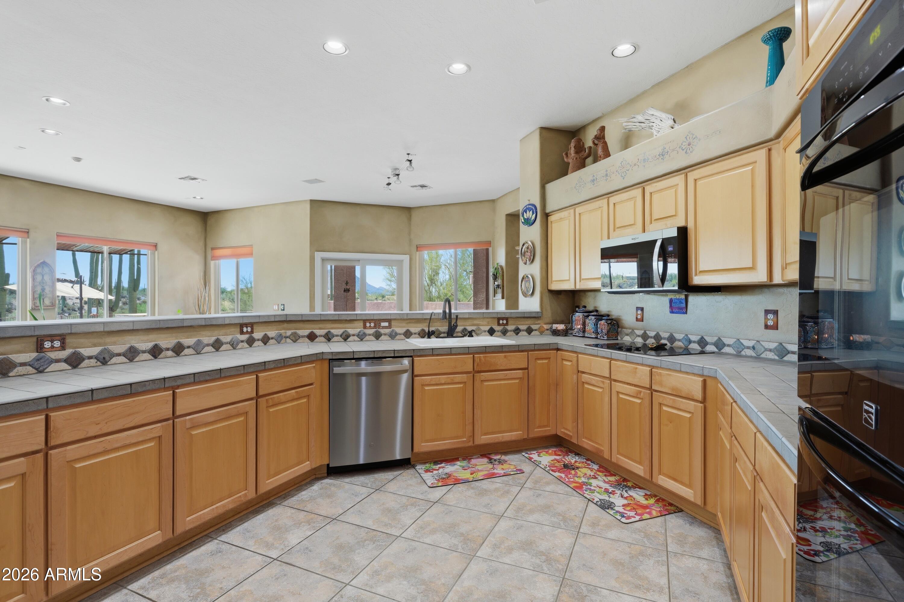 RED DOG RANCH - Residential