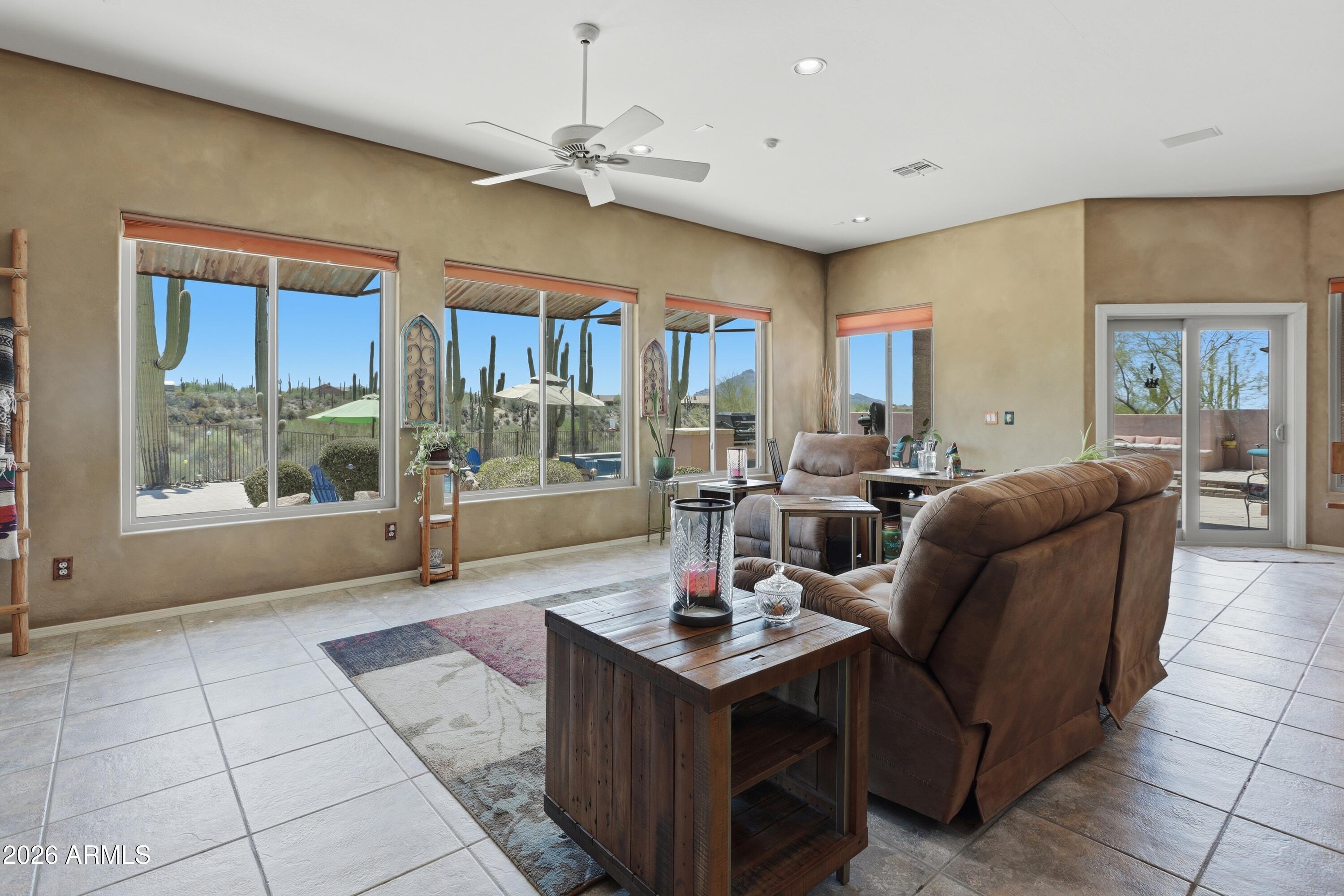 RED DOG RANCH - Residential