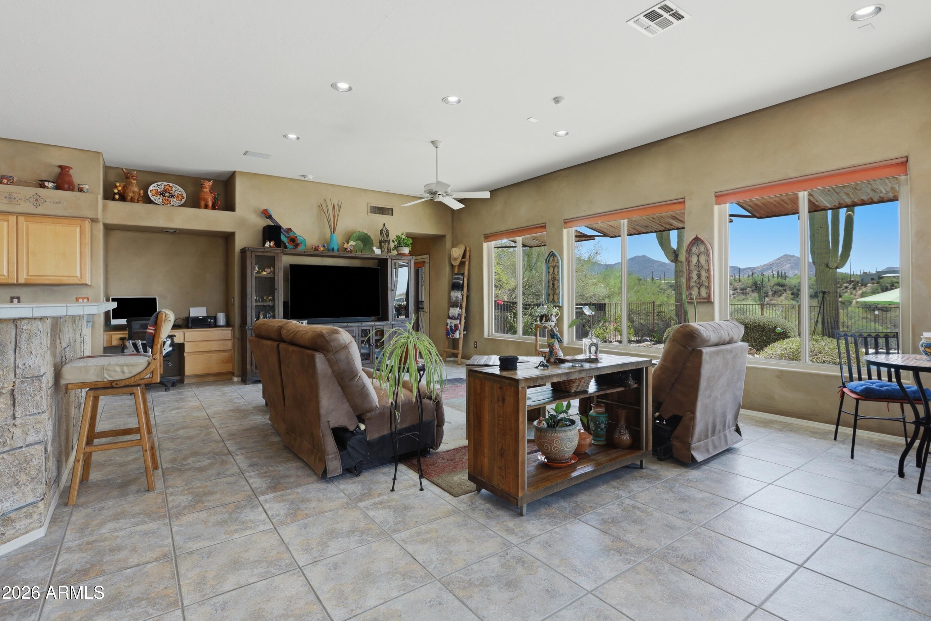 RED DOG RANCH - Residential