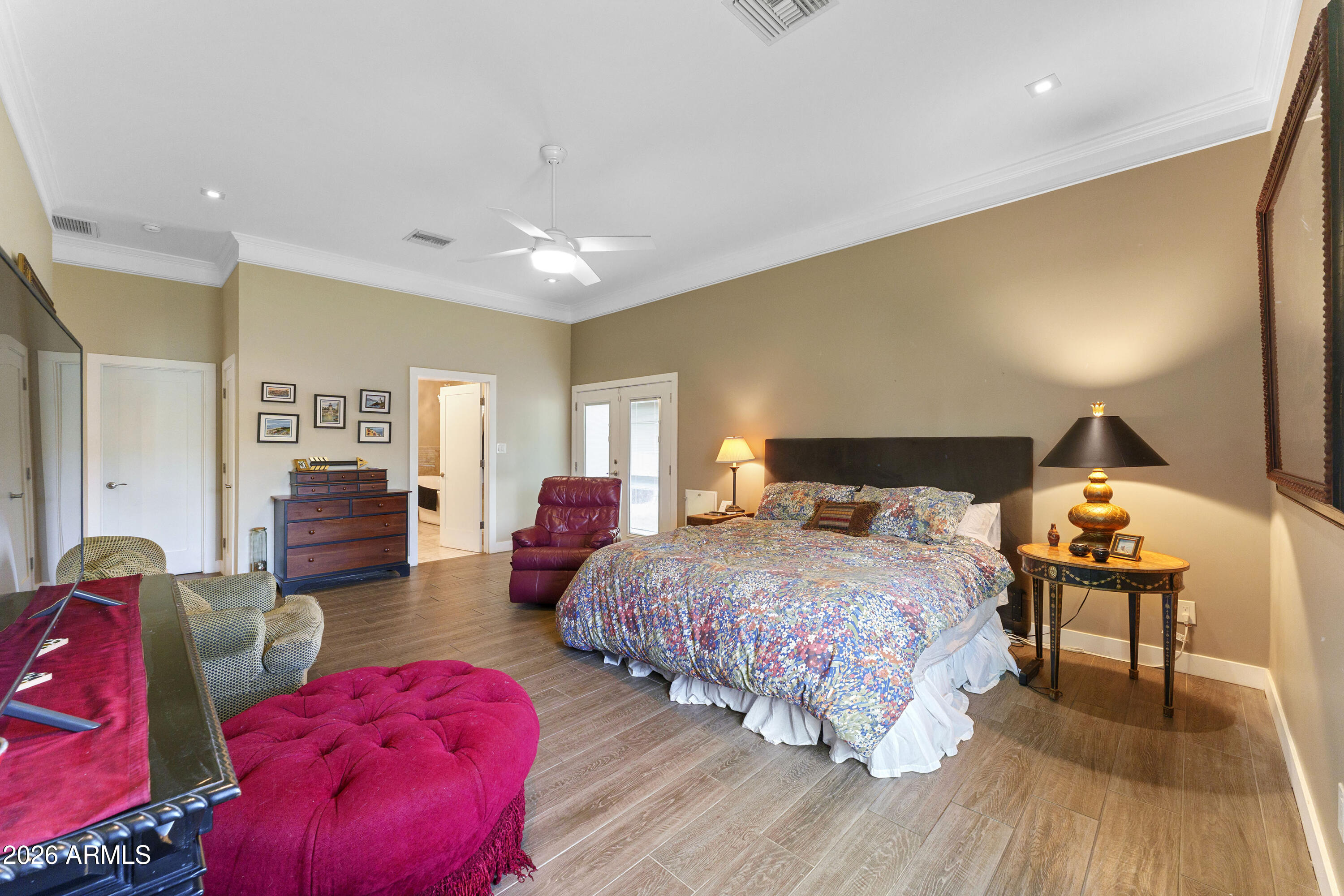 VALENCIA GARDENS - Residential