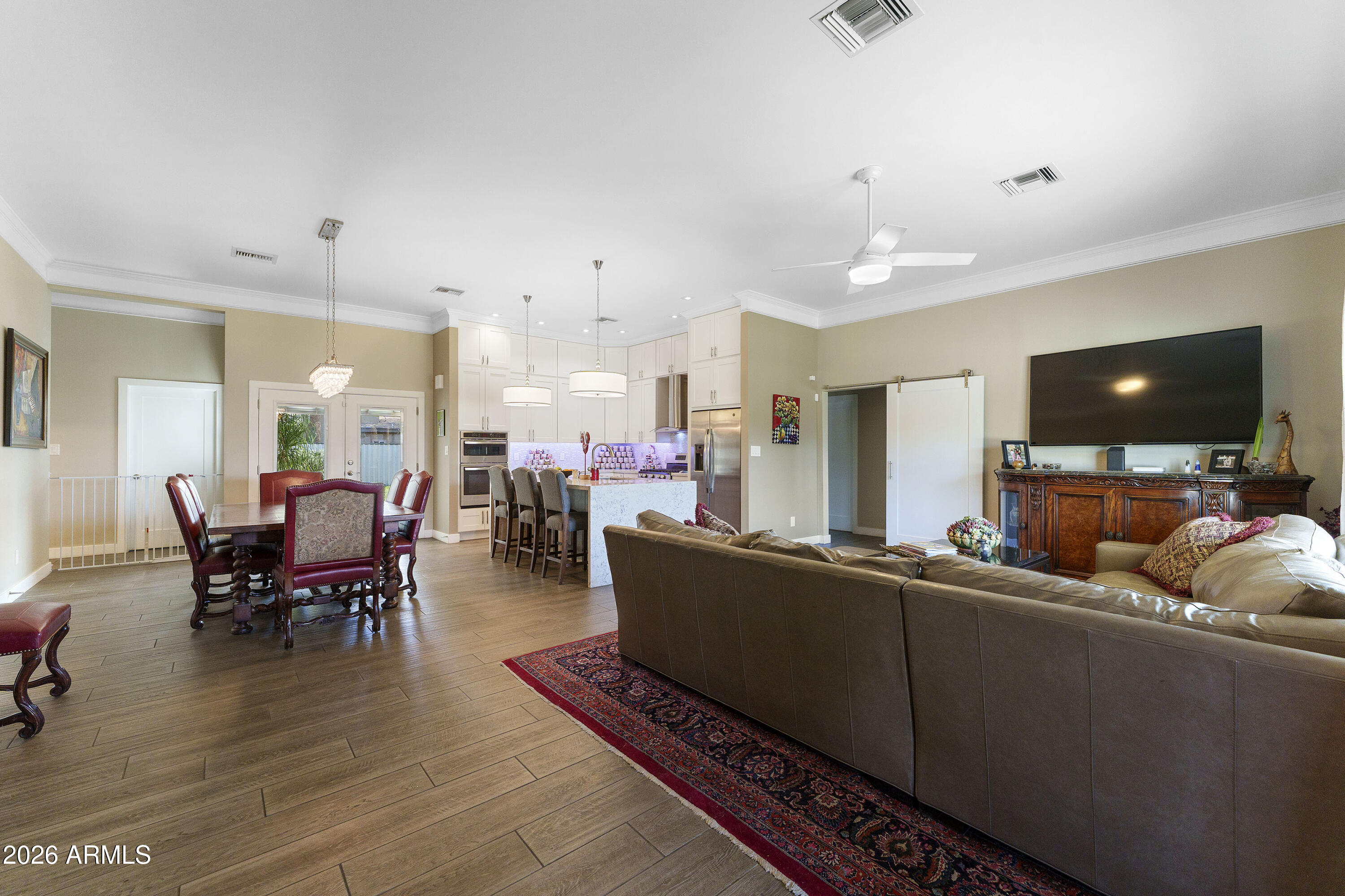 VALENCIA GARDENS - Residential