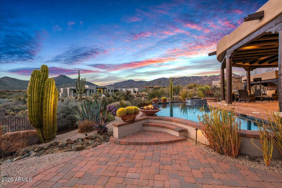 DESERT MOUNTAIN - Residential