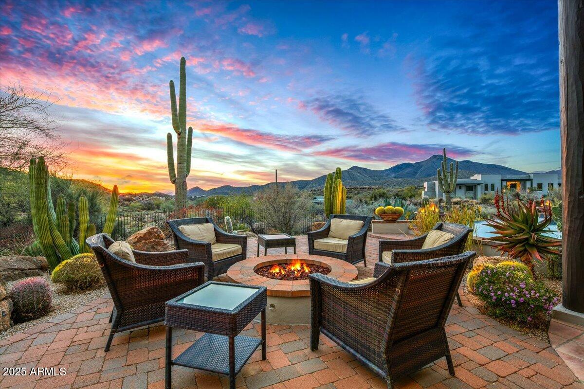 DESERT MOUNTAIN - Residential